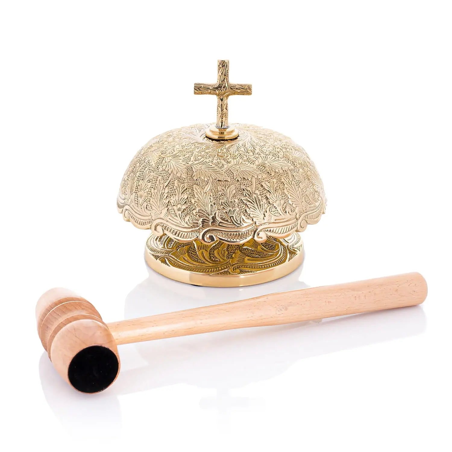 Gong de latón ornamentado con mazo de madera
