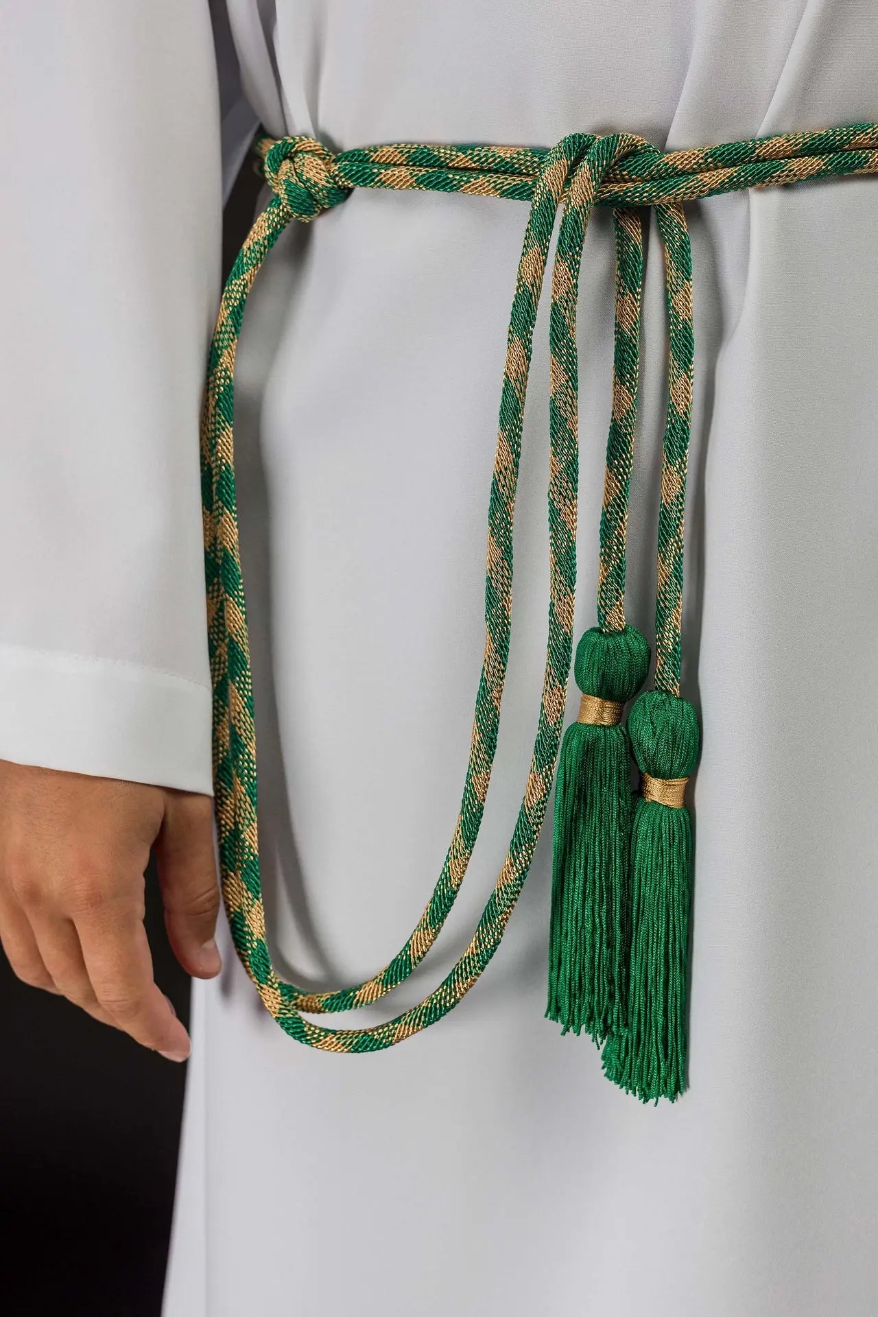 Cingulo litúrgico premium verde y dorado