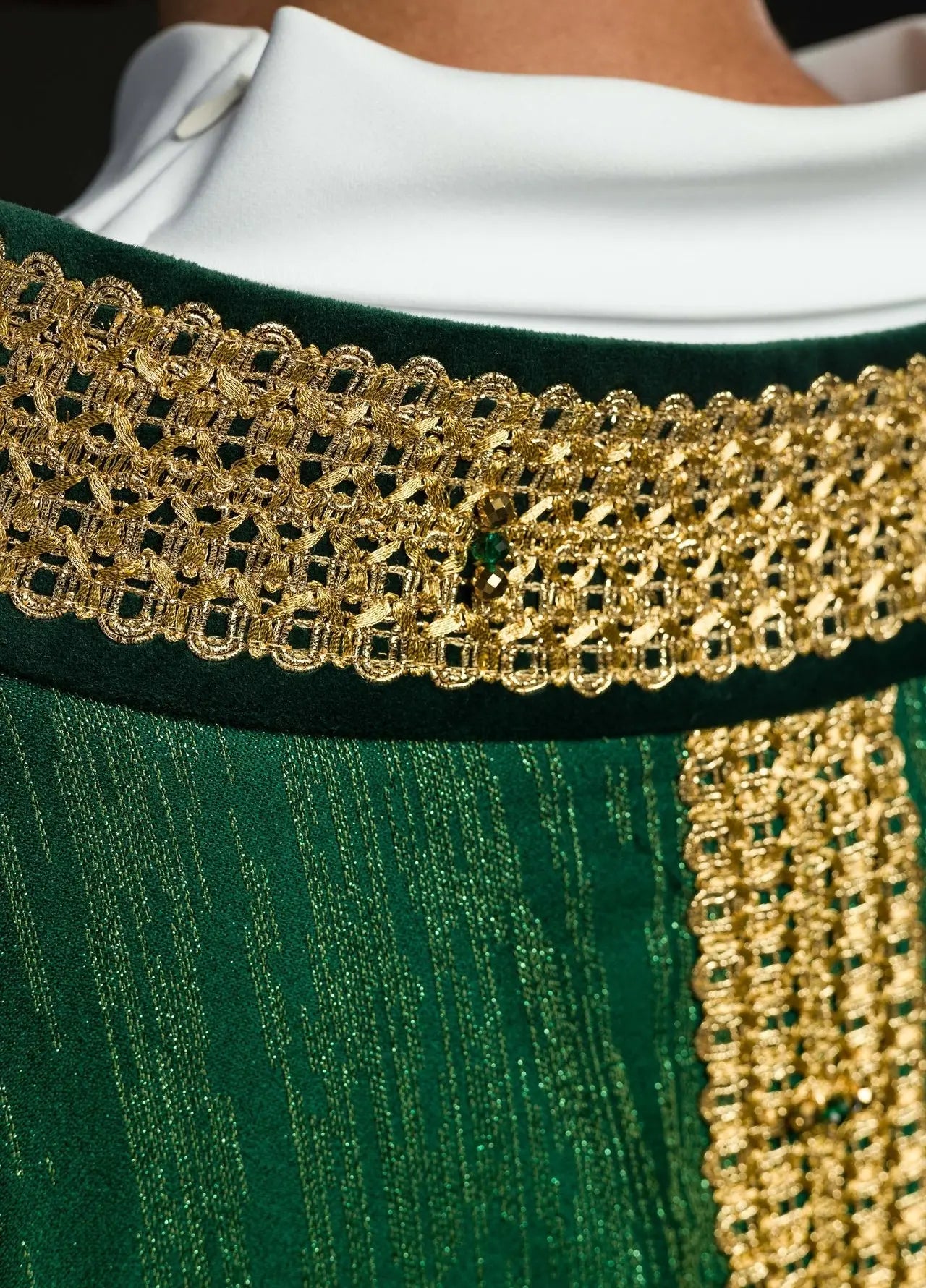 Casulla hecha a mano con piedras naturales hecha a mano 7015 verde