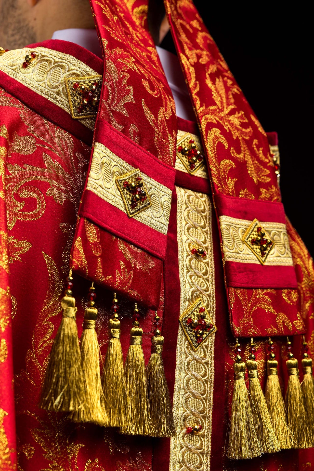 Ręcznie wykonana mitra z naturalnymi kamieniami Handmade 9003 - ORNATY.PL