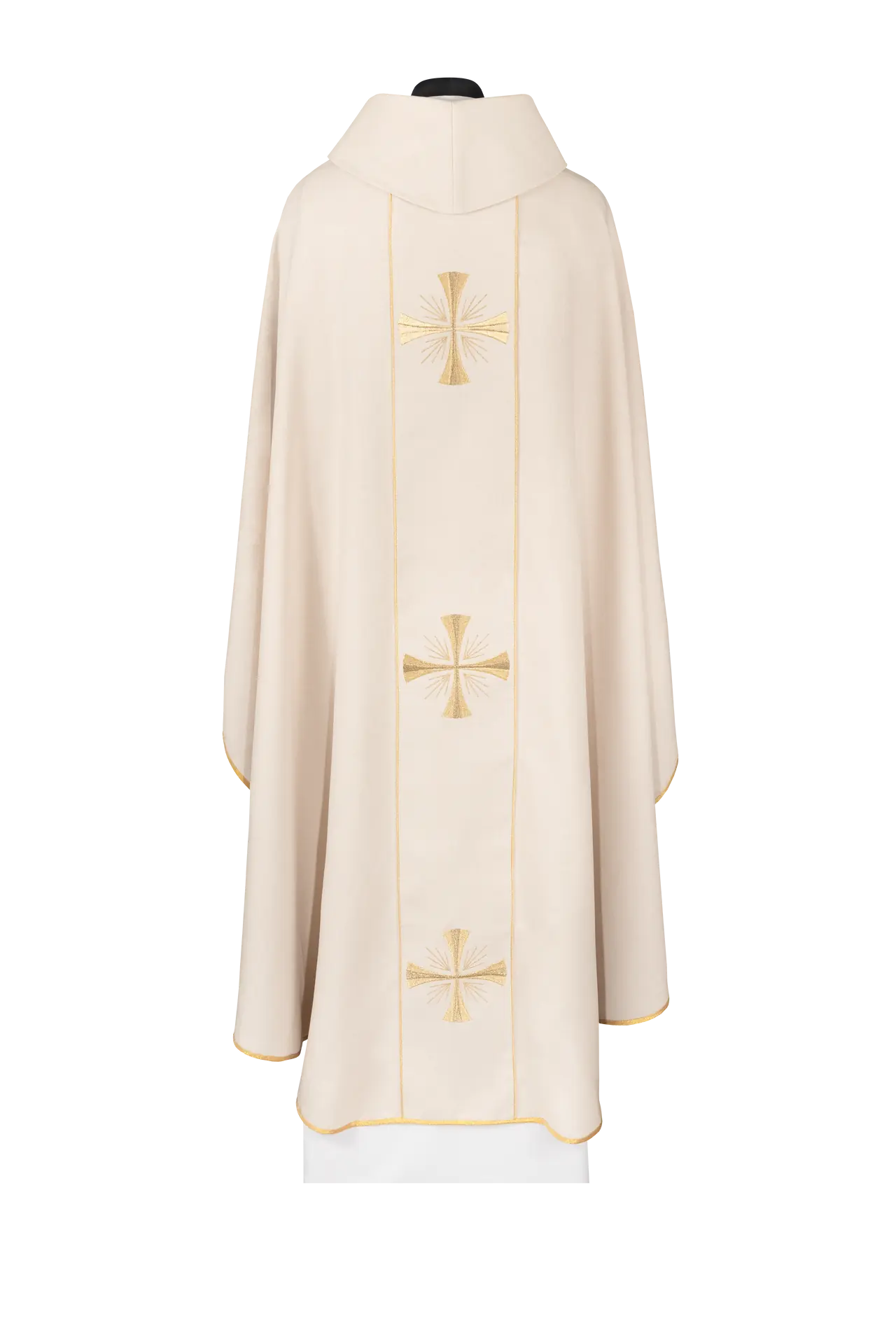 Chasuble with an ecru band and embroidered crosses