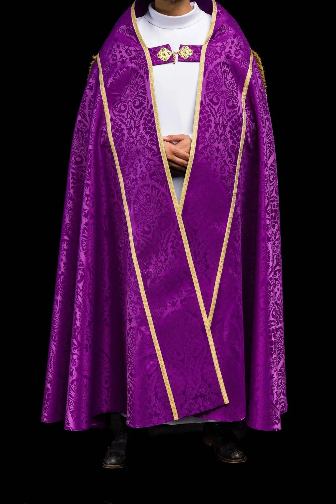 Casulla romana lisa de jacquard púrpura