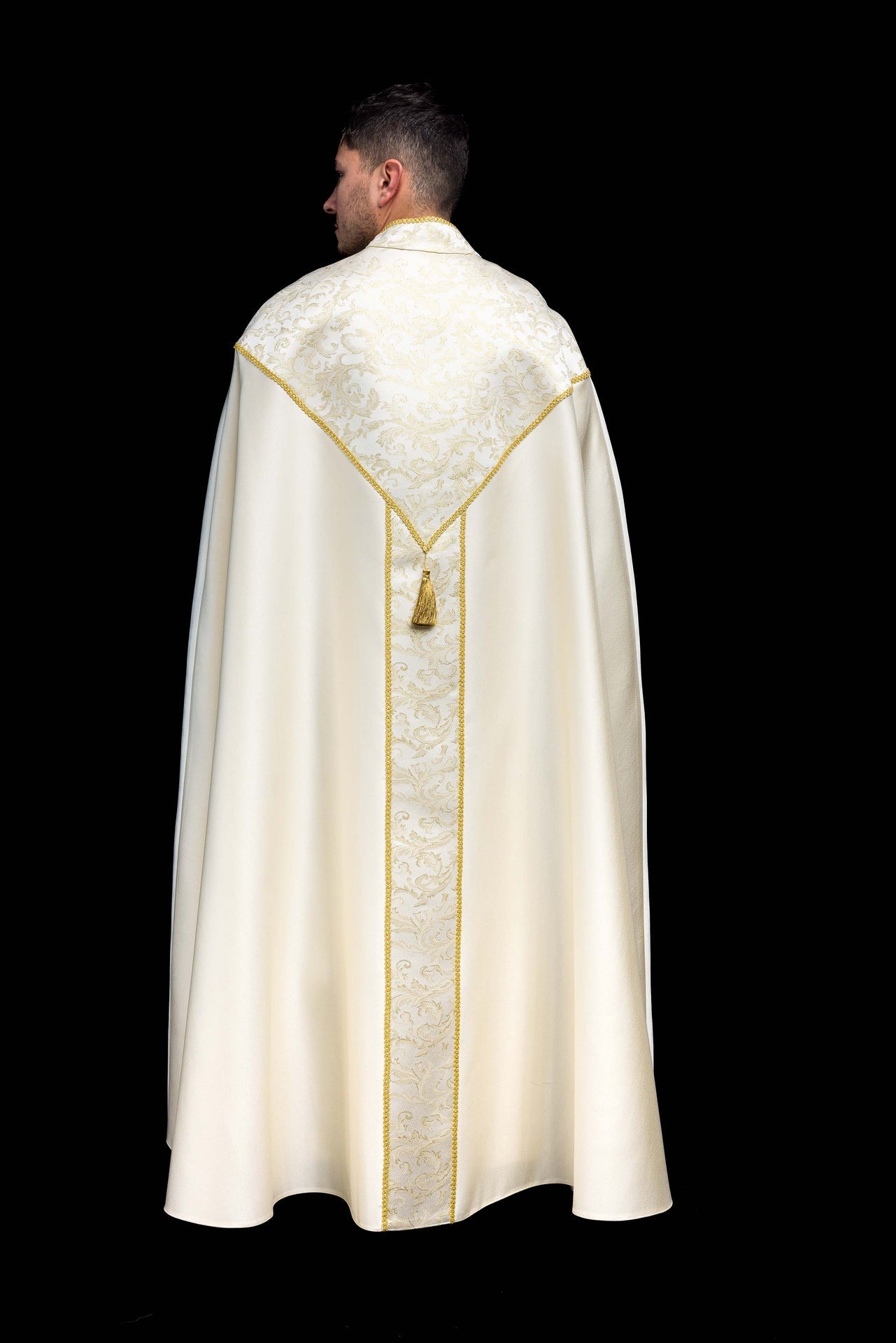 Kapa haftowana ozdobiona tkanina żakardowa ecru - ORNATY.PL