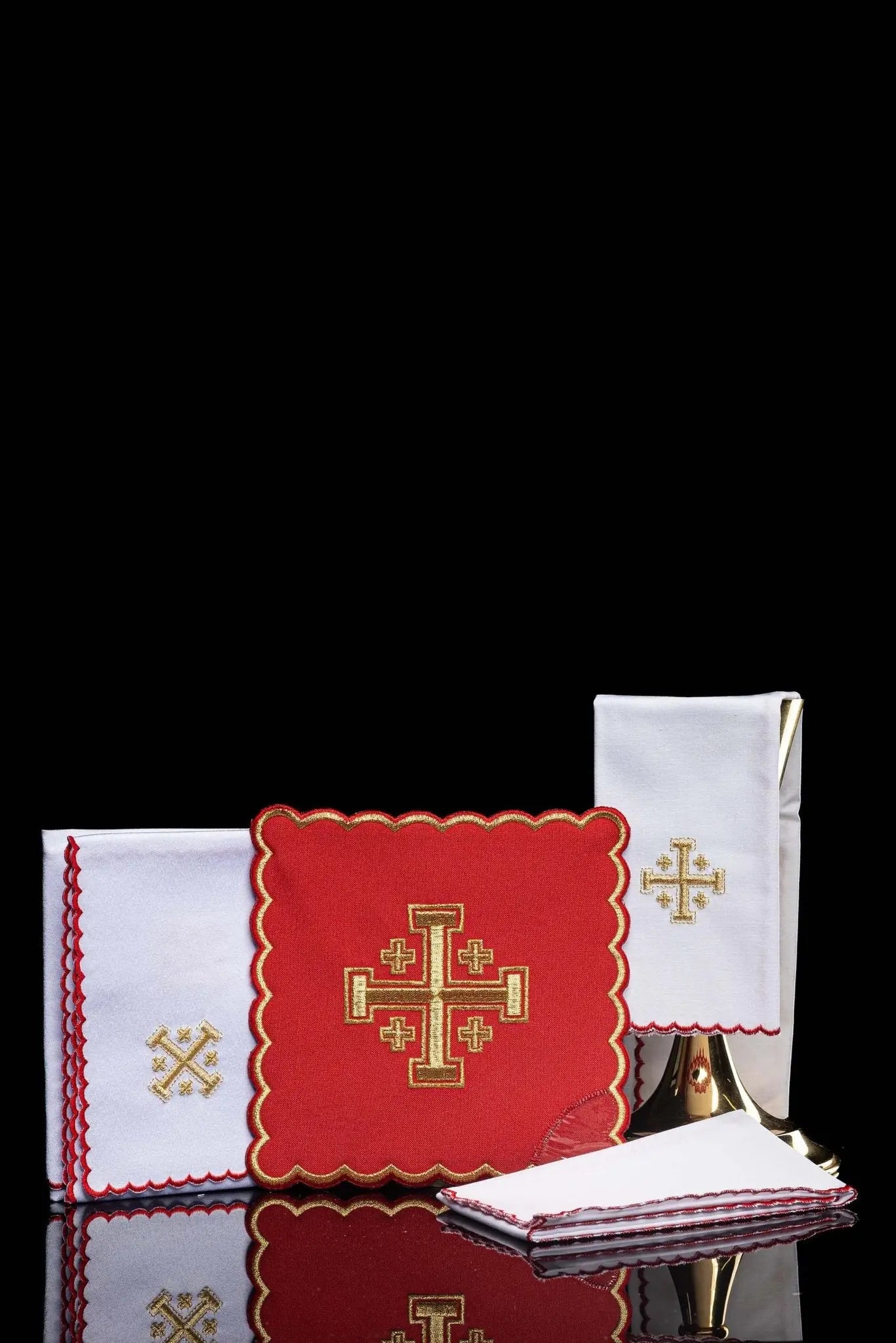 Juego de Cáliz con Cruz de Jerusalén Bordada Roja