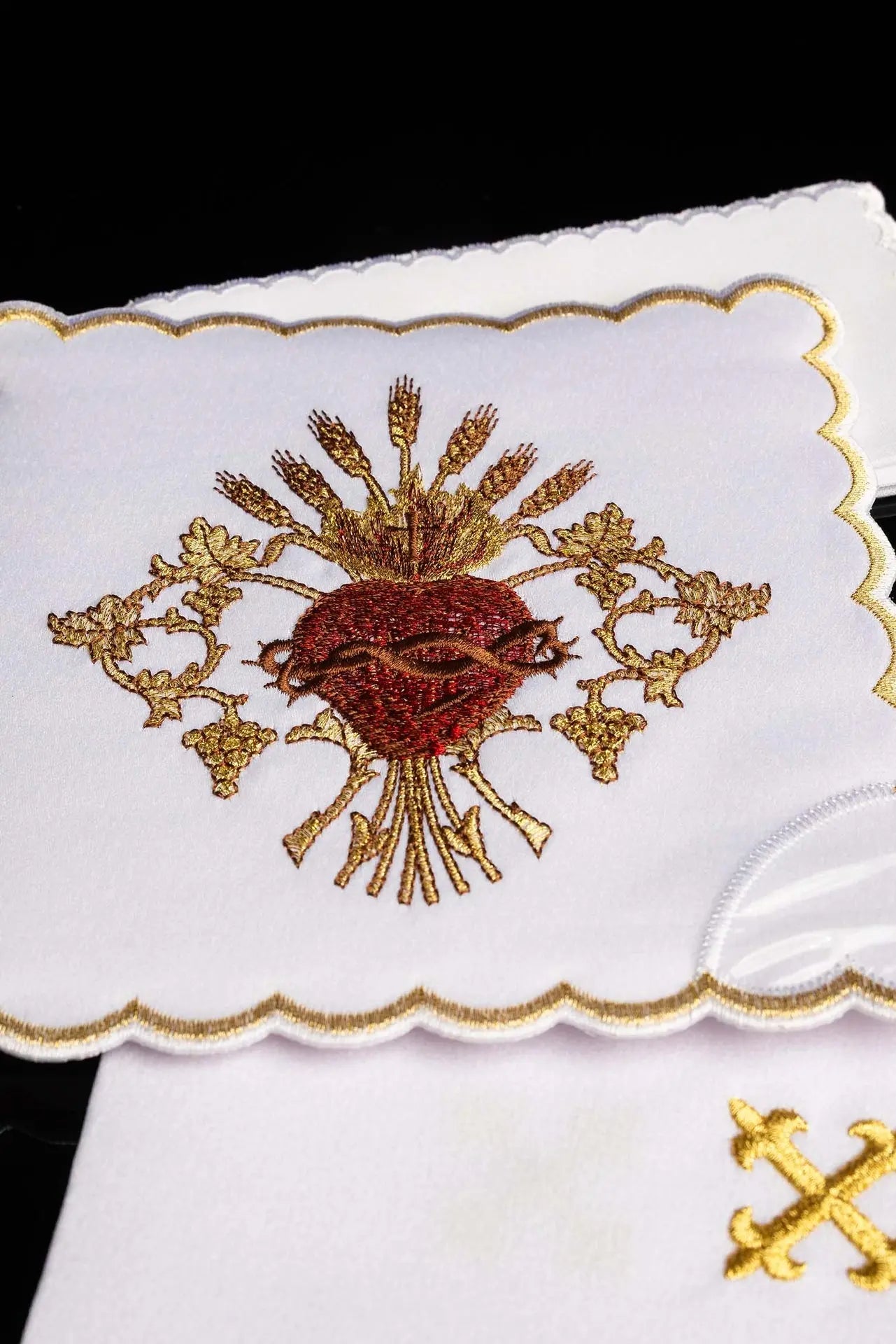 Lino para cáliz bordado con el Corazón de Jesús