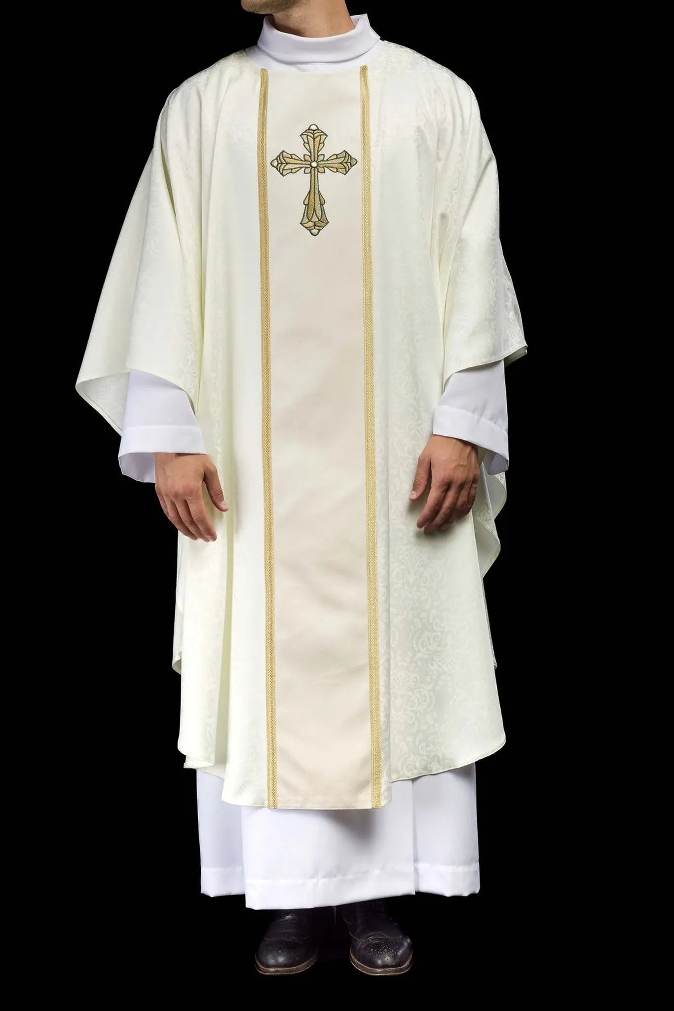 Liturgical chasuble in ecru with a central band and embroidered cross on jacquard fabric