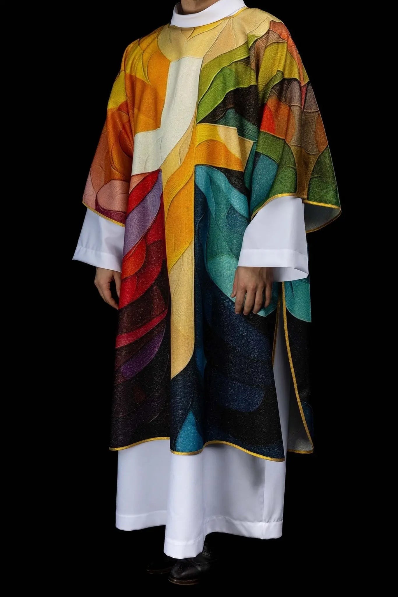 Dalmatica estampada multicolor con motivo de cruz