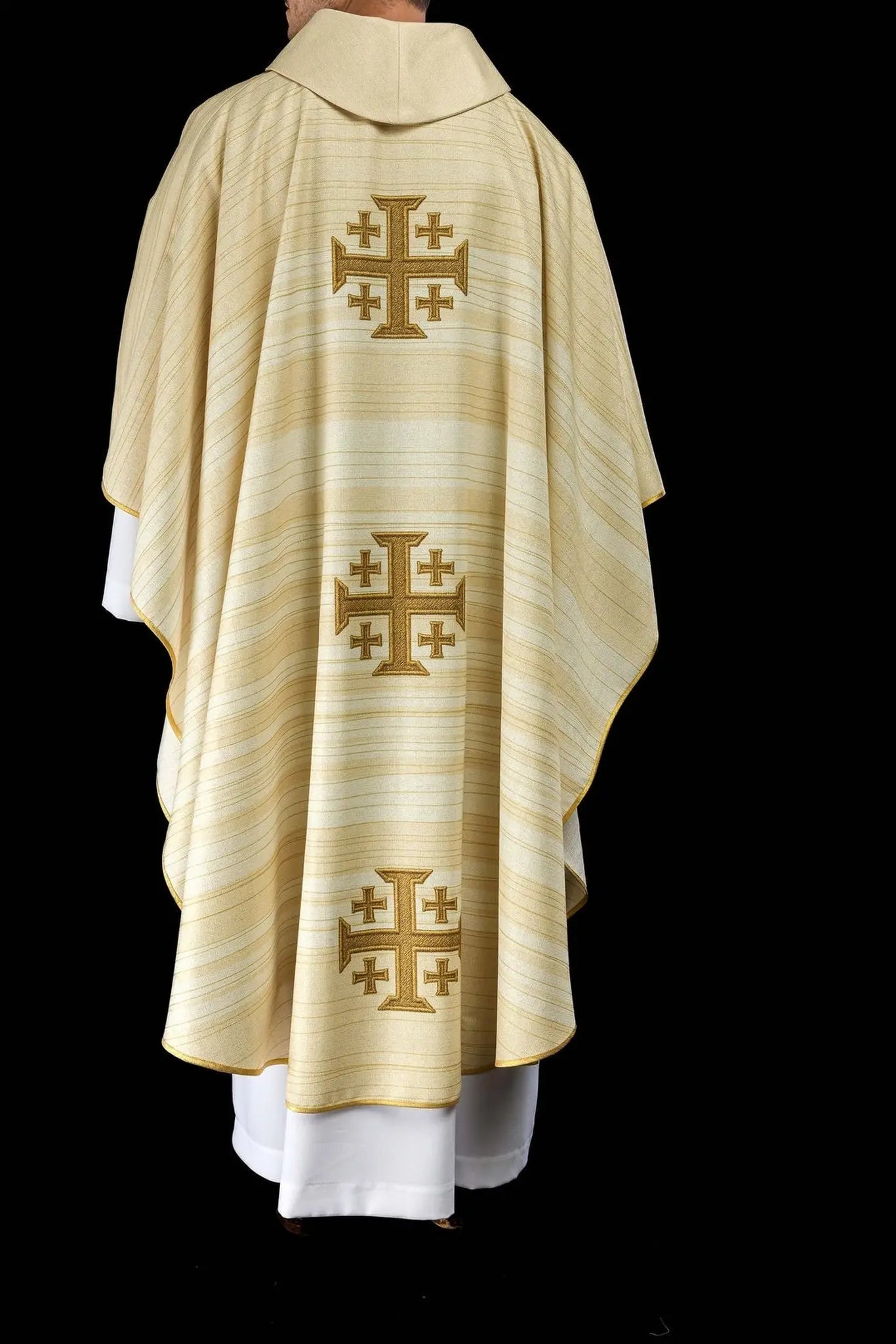 Casulla impresa con Cruz de Jerusalén color crudo