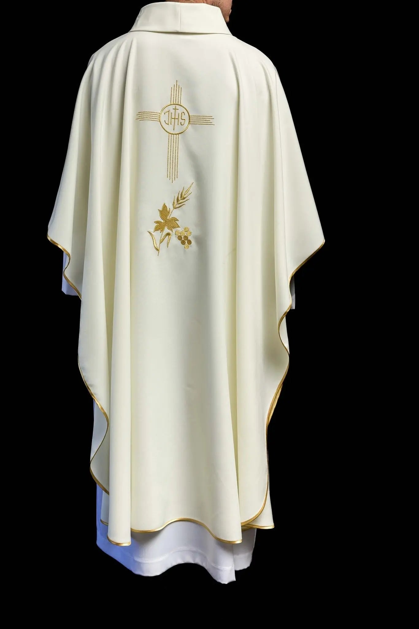 Chasuble with IHS embroidery in ecru