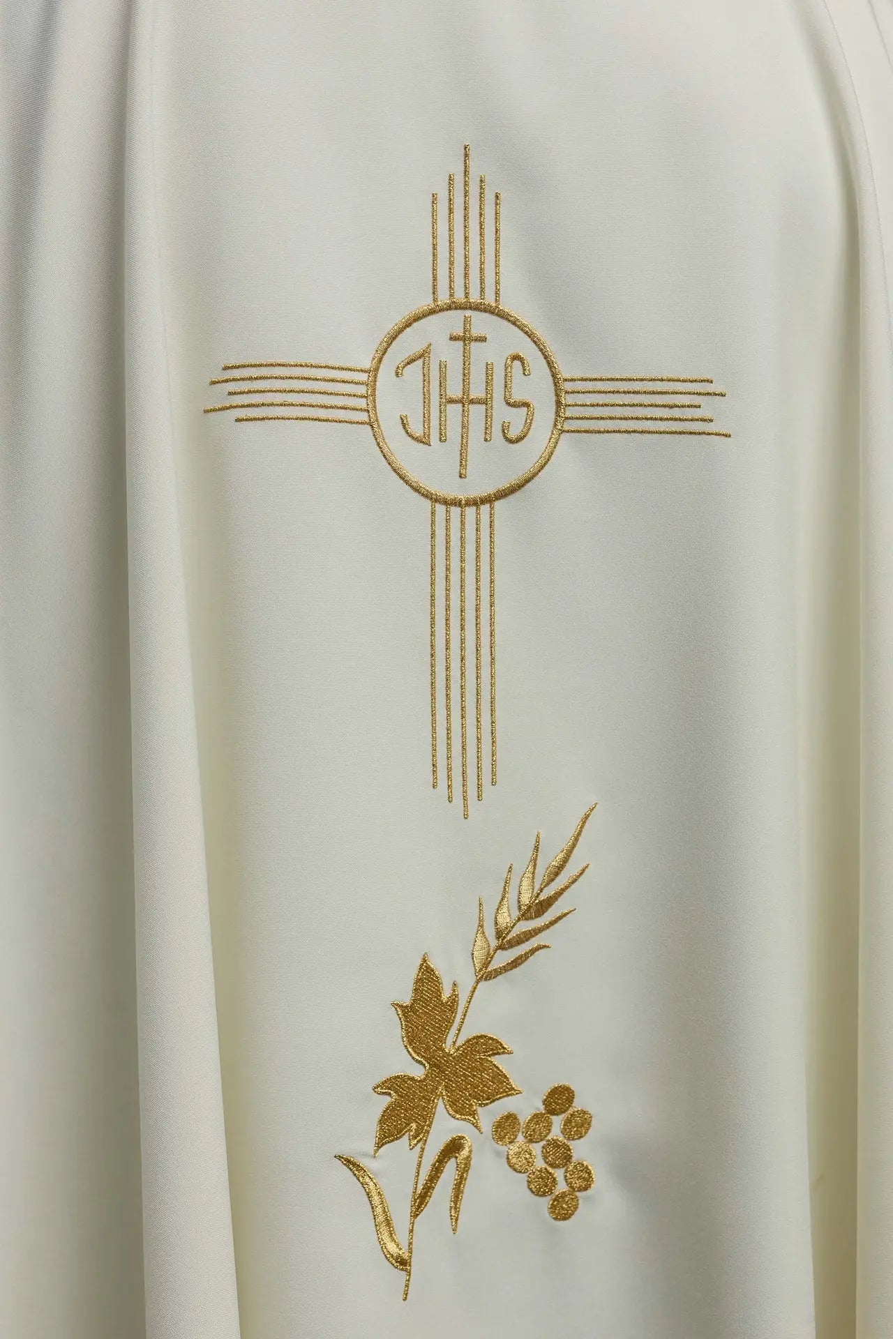 Chasuble with IHS embroidery in ecru