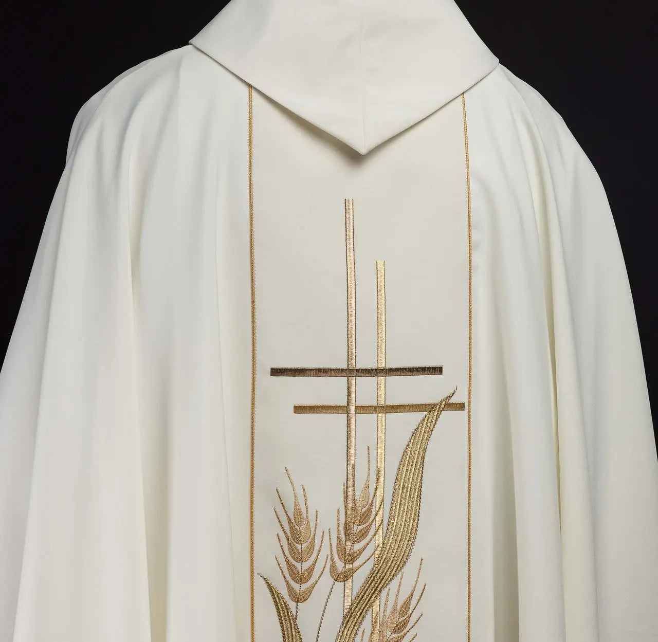 Chasuble embroidered with cross and ear motifs ecru