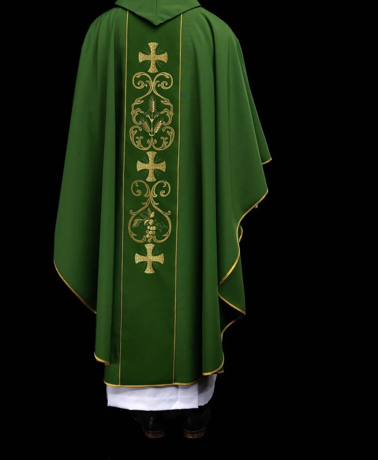 Casulla verde con orfre embroidered eucarístico