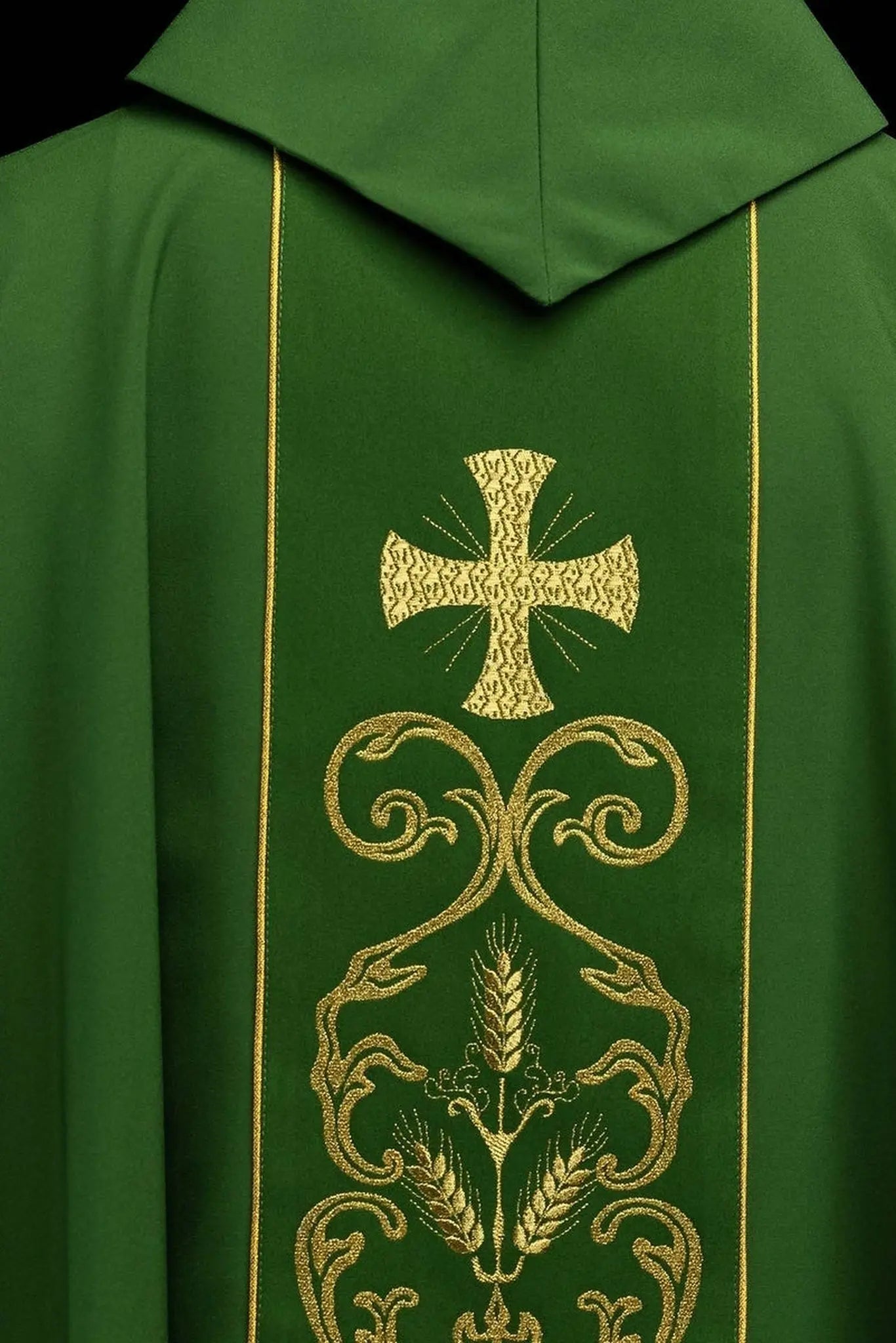 Casulla verde con orfre embroidered eucarístico
