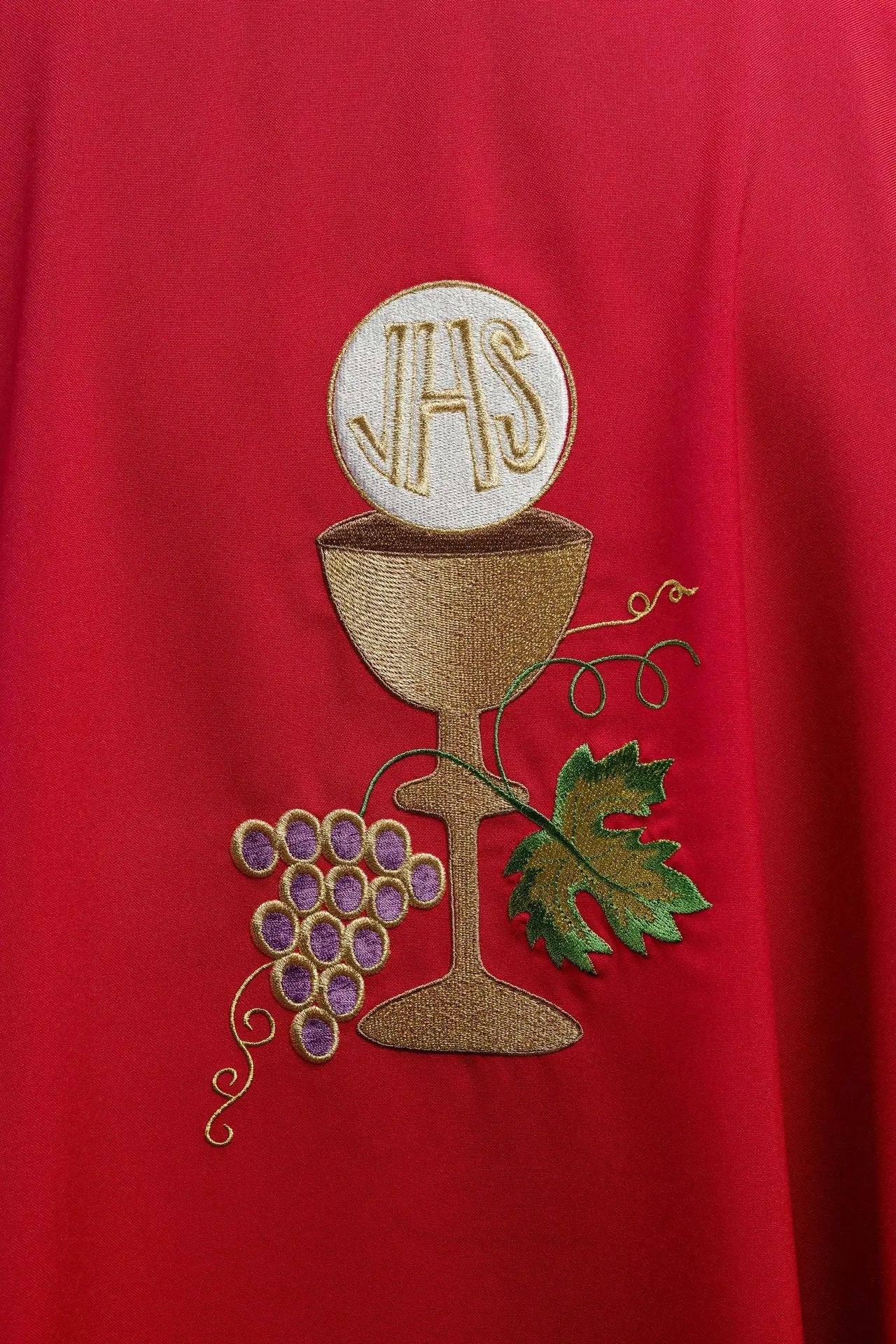 Chasuble chalice Cross and grapes ecru