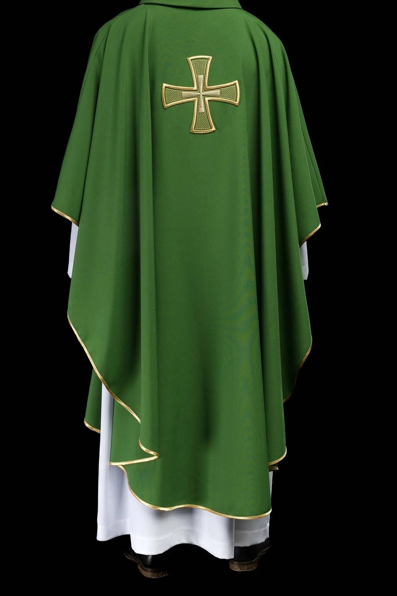 Embroidered chasuble Green with Cross motif