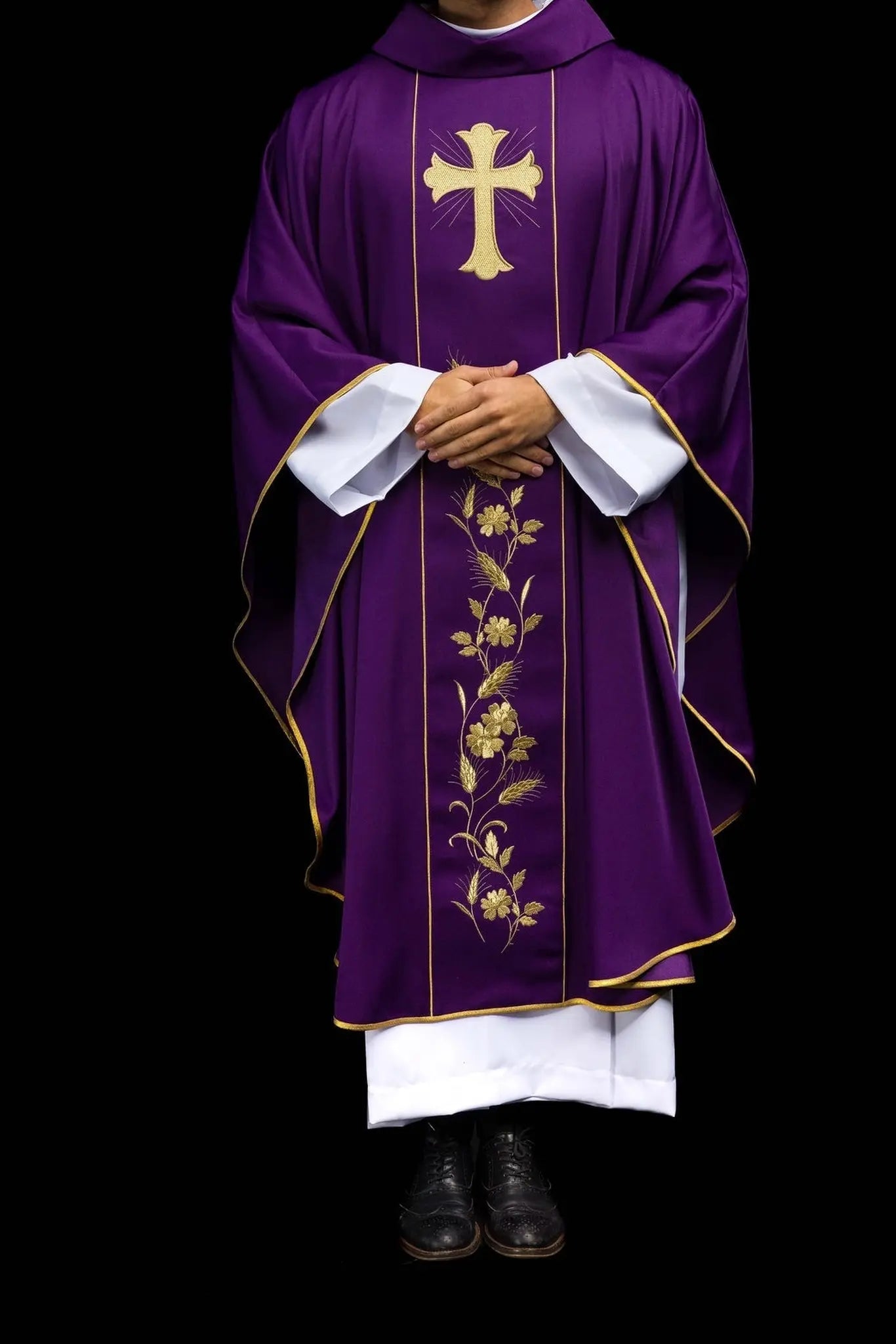 Chasuble Cross and ears in Purple