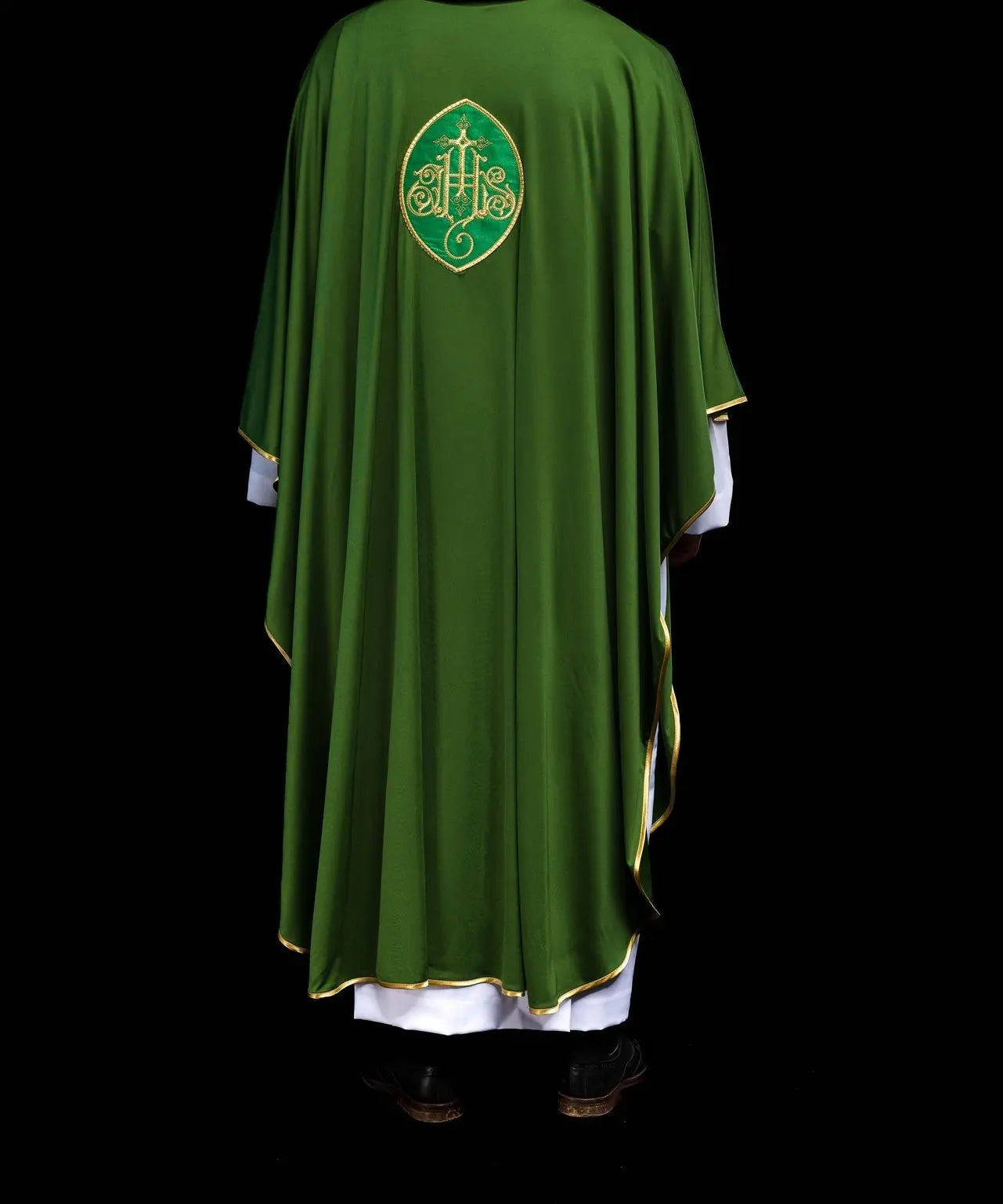 Chasuble embroidered with IHS lightweight SACROLITE knitted fabric
