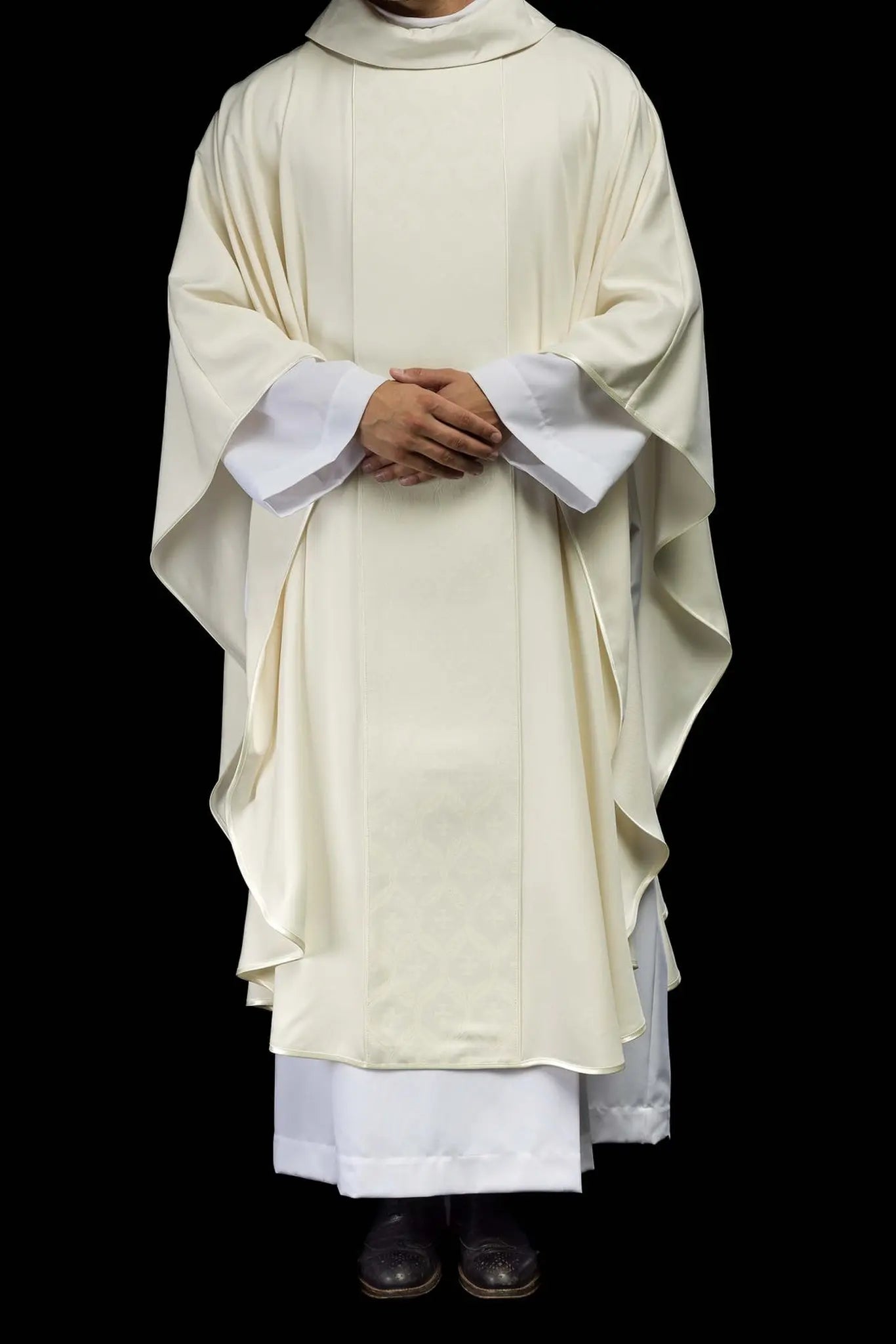 Ecru Chasuble with Jacquard Cross-patterned Band