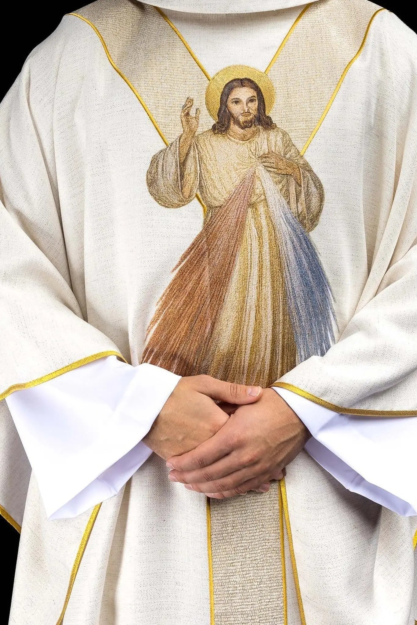 Casulla bordada con la imagen del Jesús Misericordioso color crudo