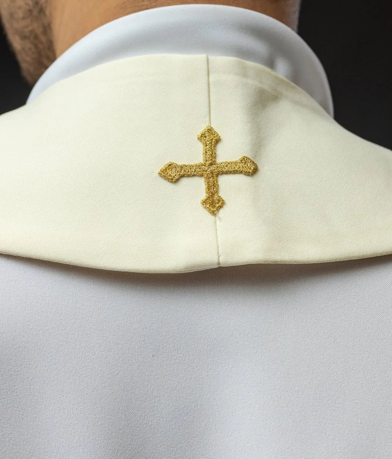 Estola de sacerdote con bordado de la Cruz y el Cordero