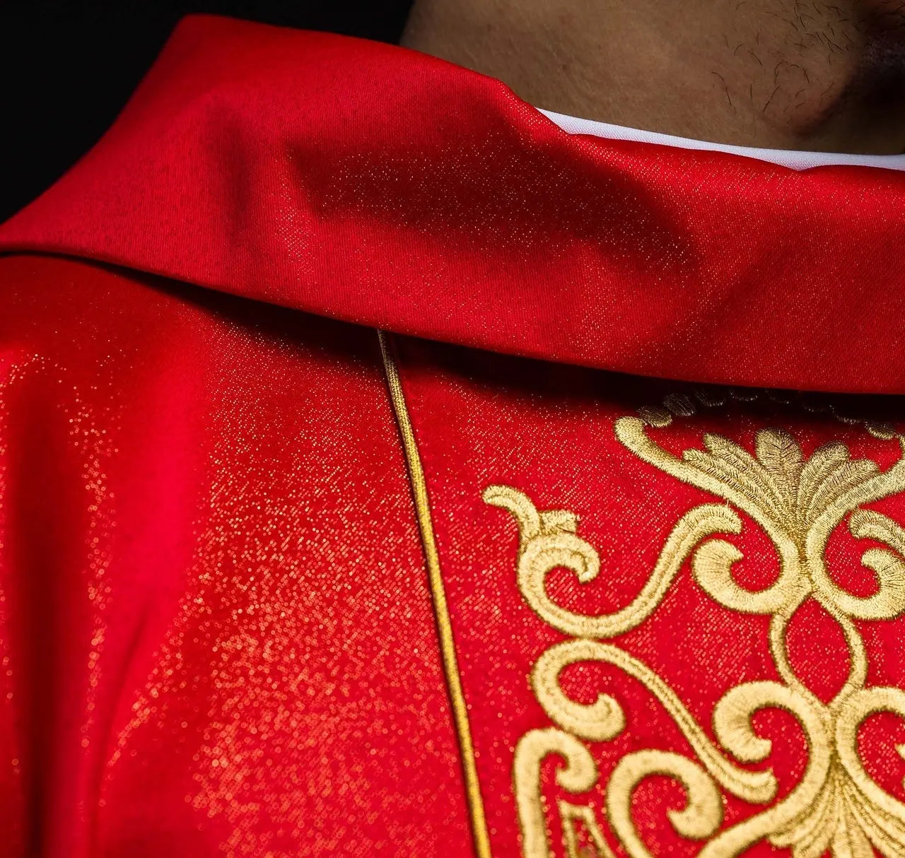 Red chasuble richly embroidered lustre