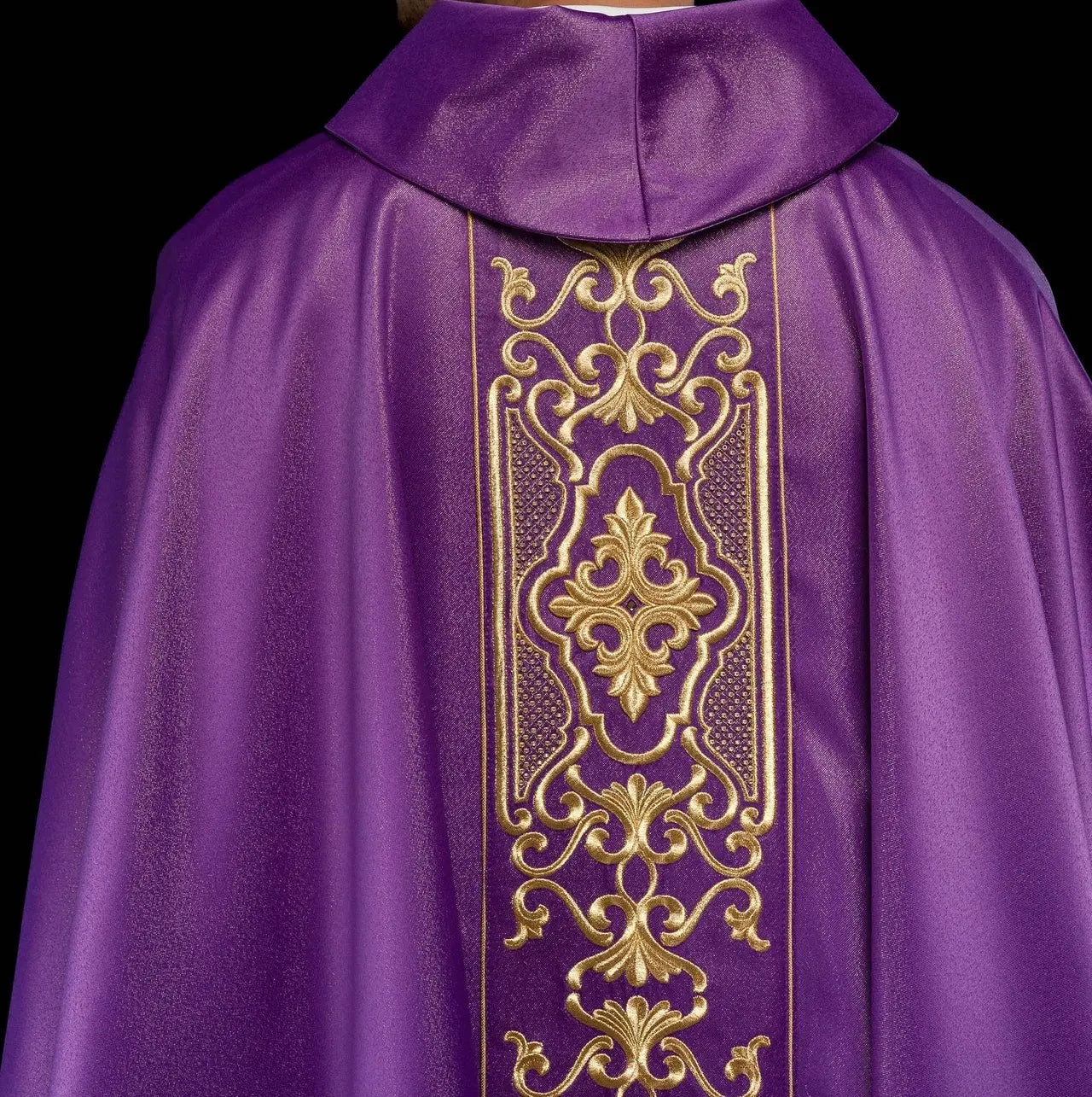 Purple chasuble richly embroidered lustre