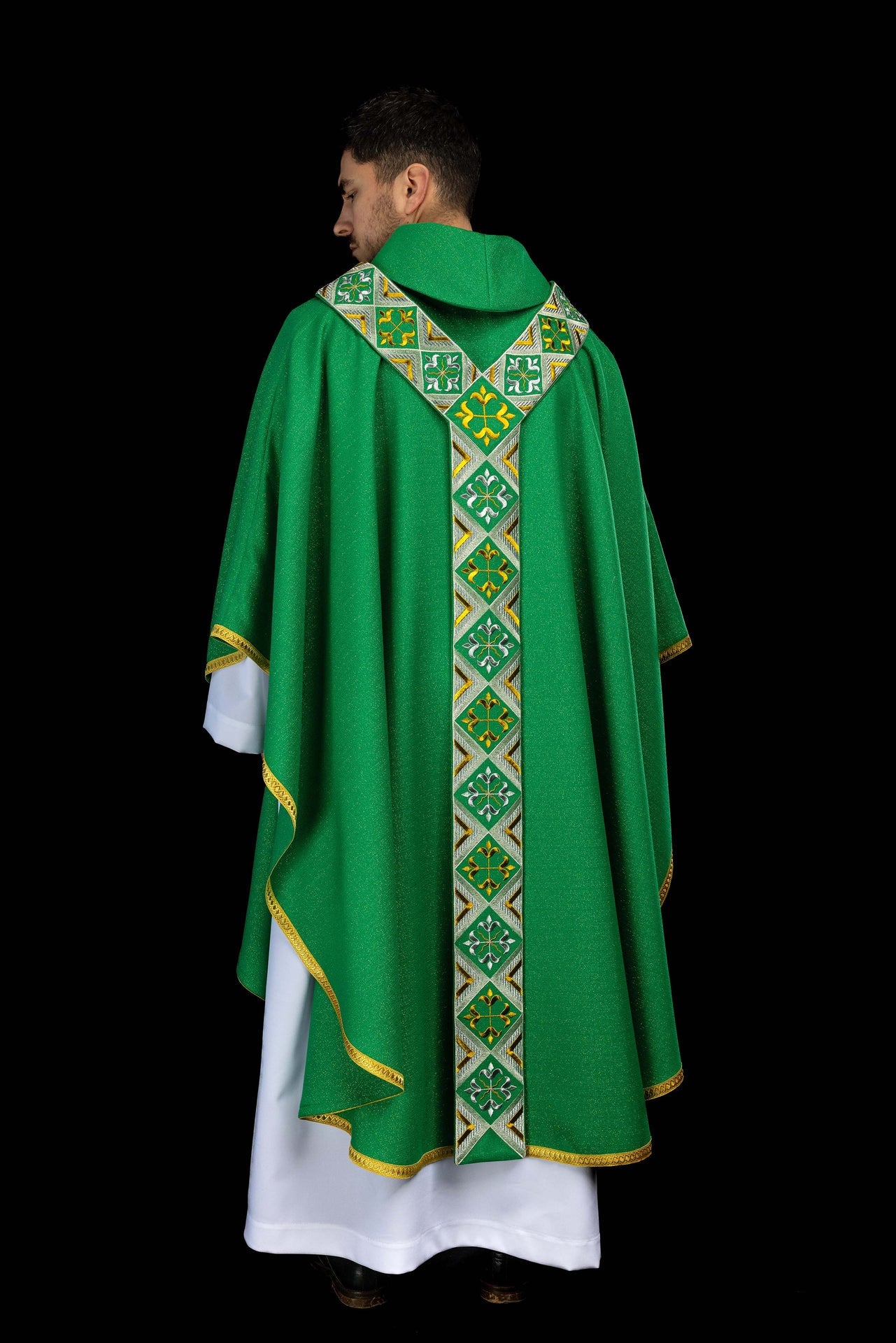 Haftowany pas na ornat w zestawie z ornatem zielony - ORNATY.PL