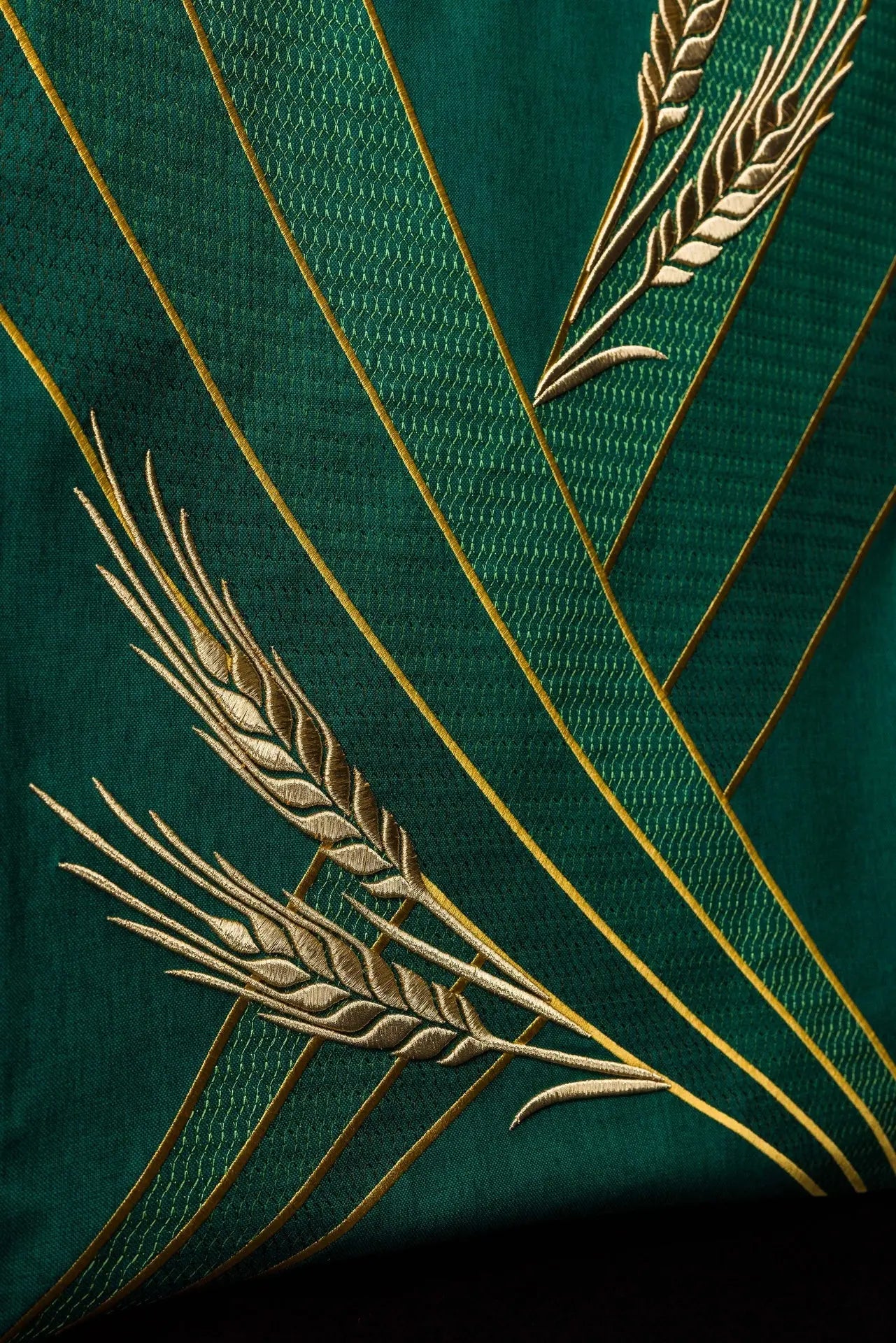 Green Lectern Cover with PAX Symbol and Wheat Embroidery