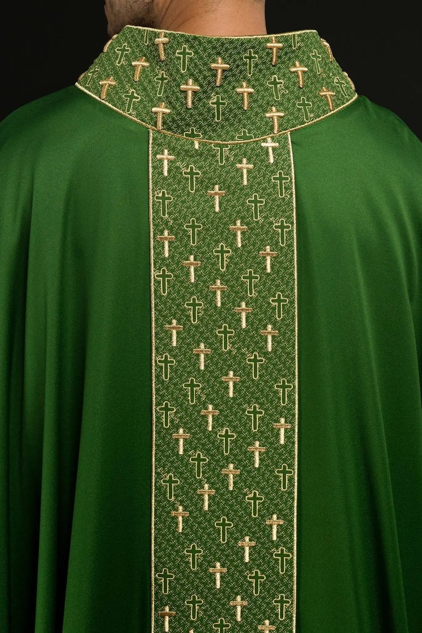 Chasuble with richly embroidered belt in crosses in green