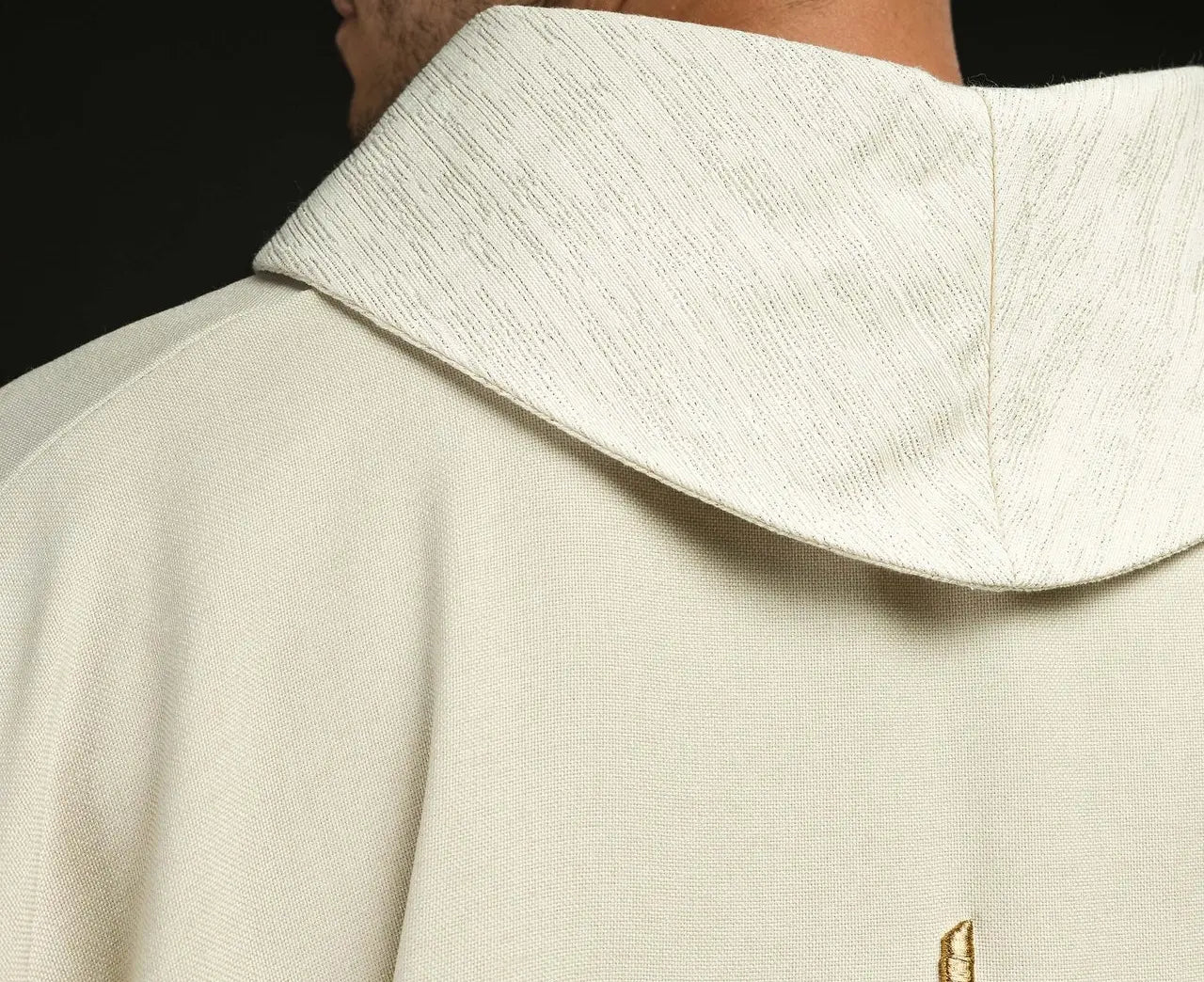 Chasuble with motif of cross, ears and fish