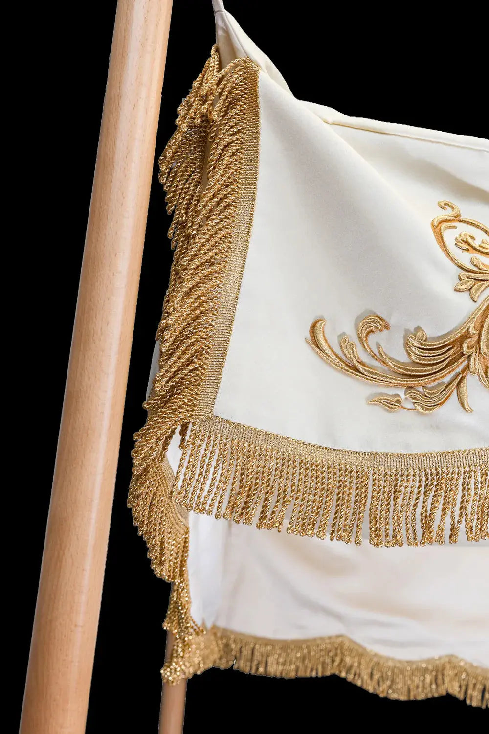 Embroidered baldachin 140 cm x 160 cm - HAFTINA ATELIER