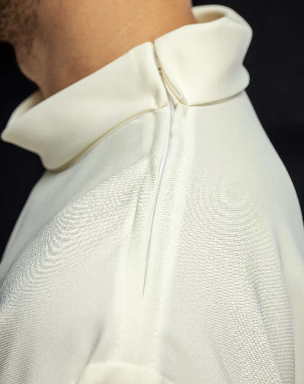 Túnica de sacerdote lisa ecru