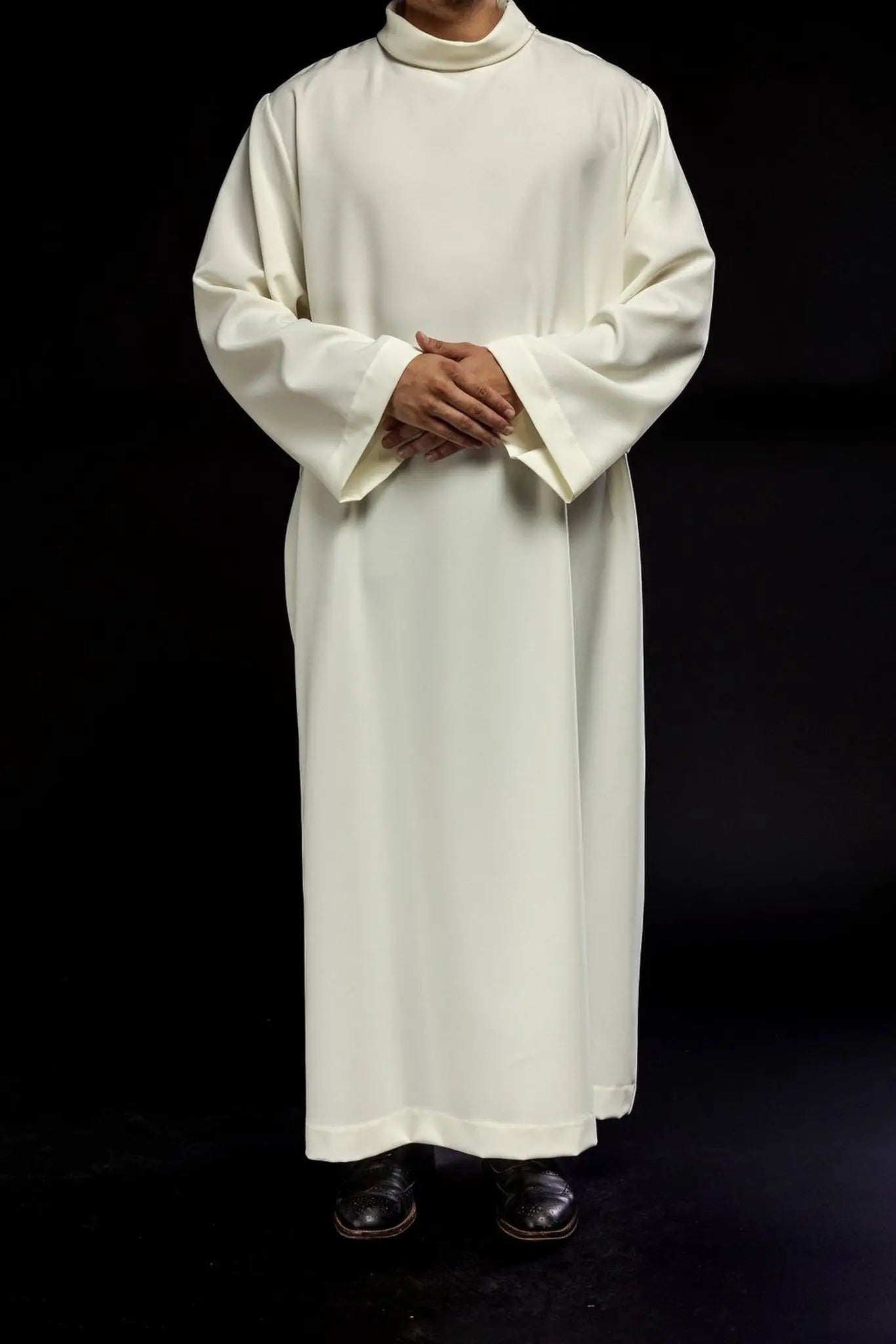 Túnica de sacerdote lisa ecru