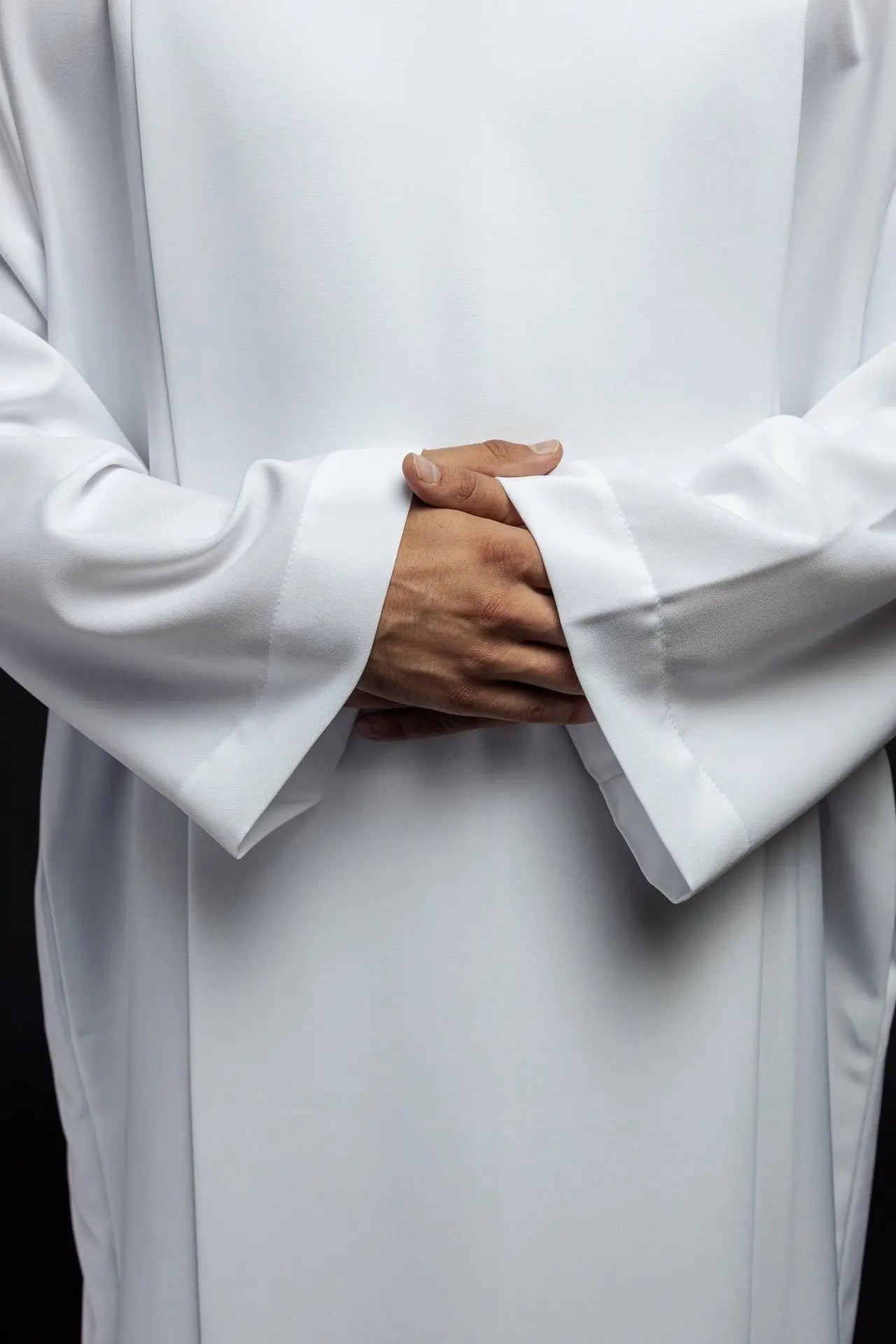 Túnica de cuello alto lisa para sacerdote Blanca