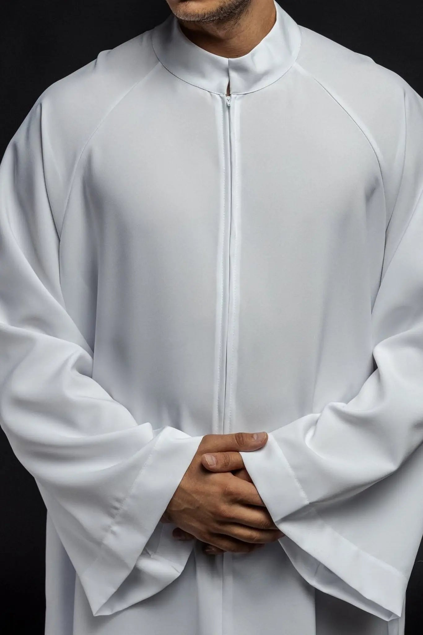 Túnica de sacerdote con cremallera frontal blanca