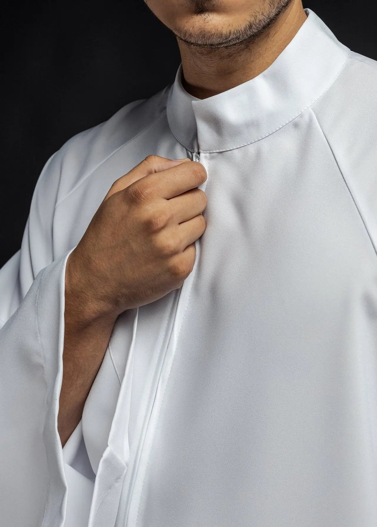 Priest's robe zip front White