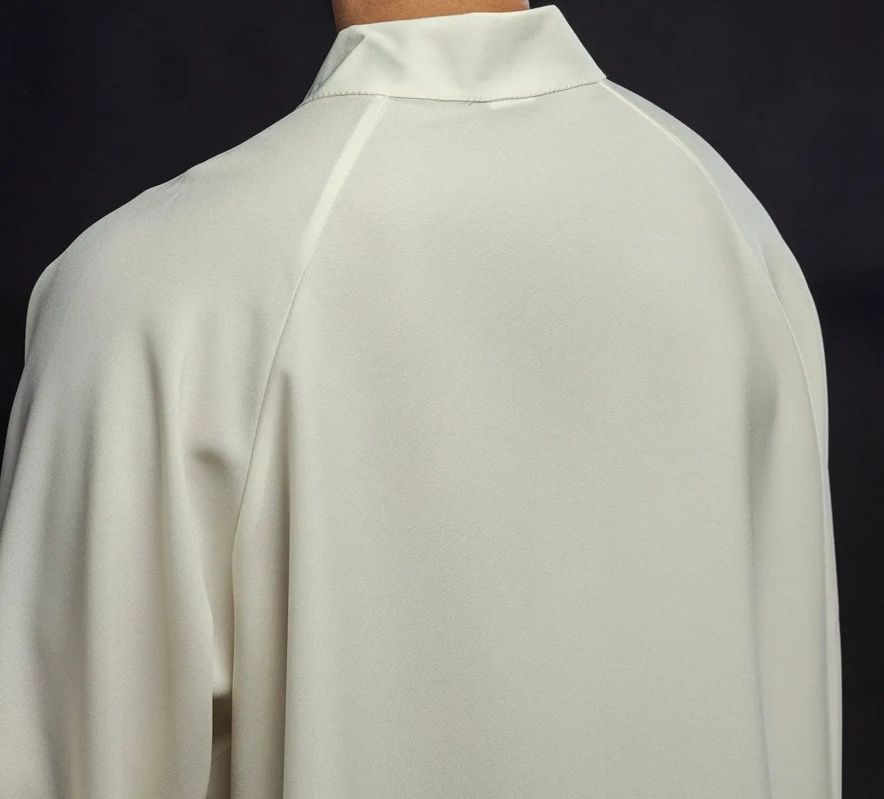Priest's robe zip front Ecru