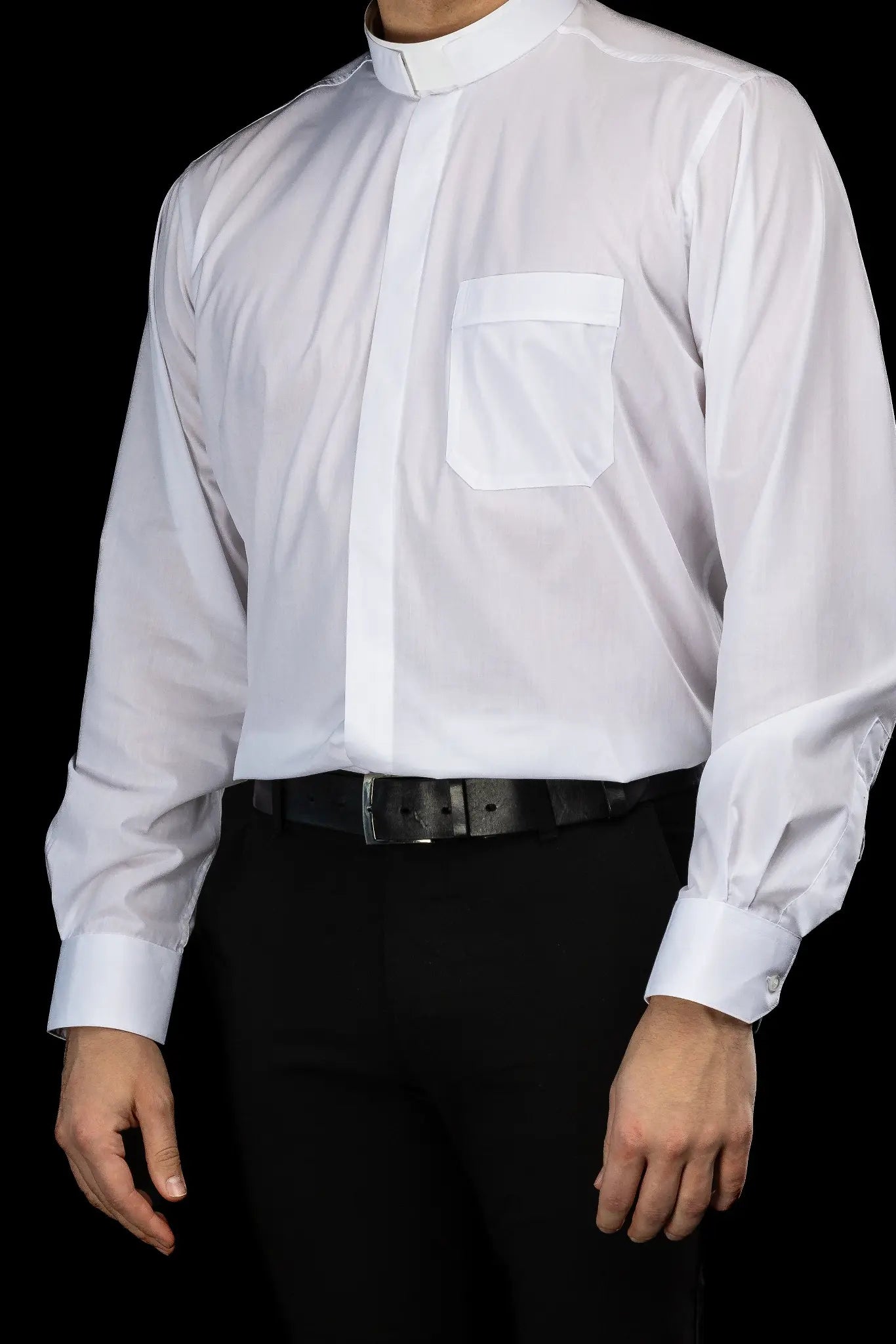 Camisa romana para clero blanca de manga larga con solapa de cuello
