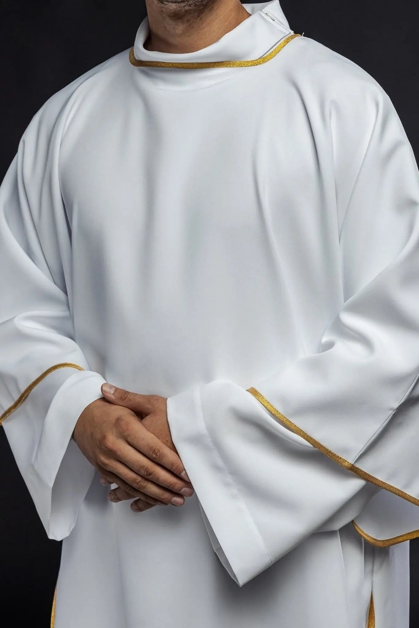 Embroidered plain dalmatics with gold trim white