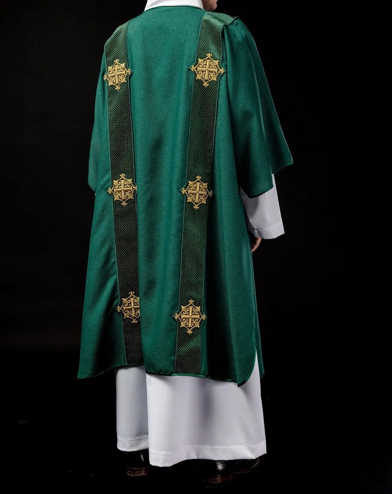 Dalmatica de terciopelo con rayas y símbolos de cruz – verde