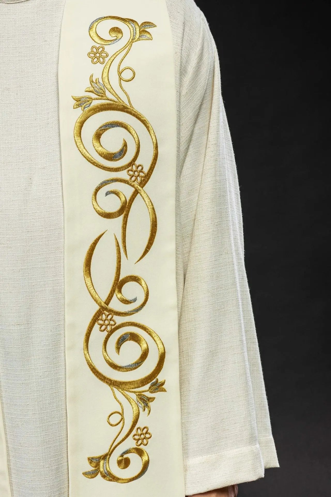 Long Embroidered Wedding stole in cream colour