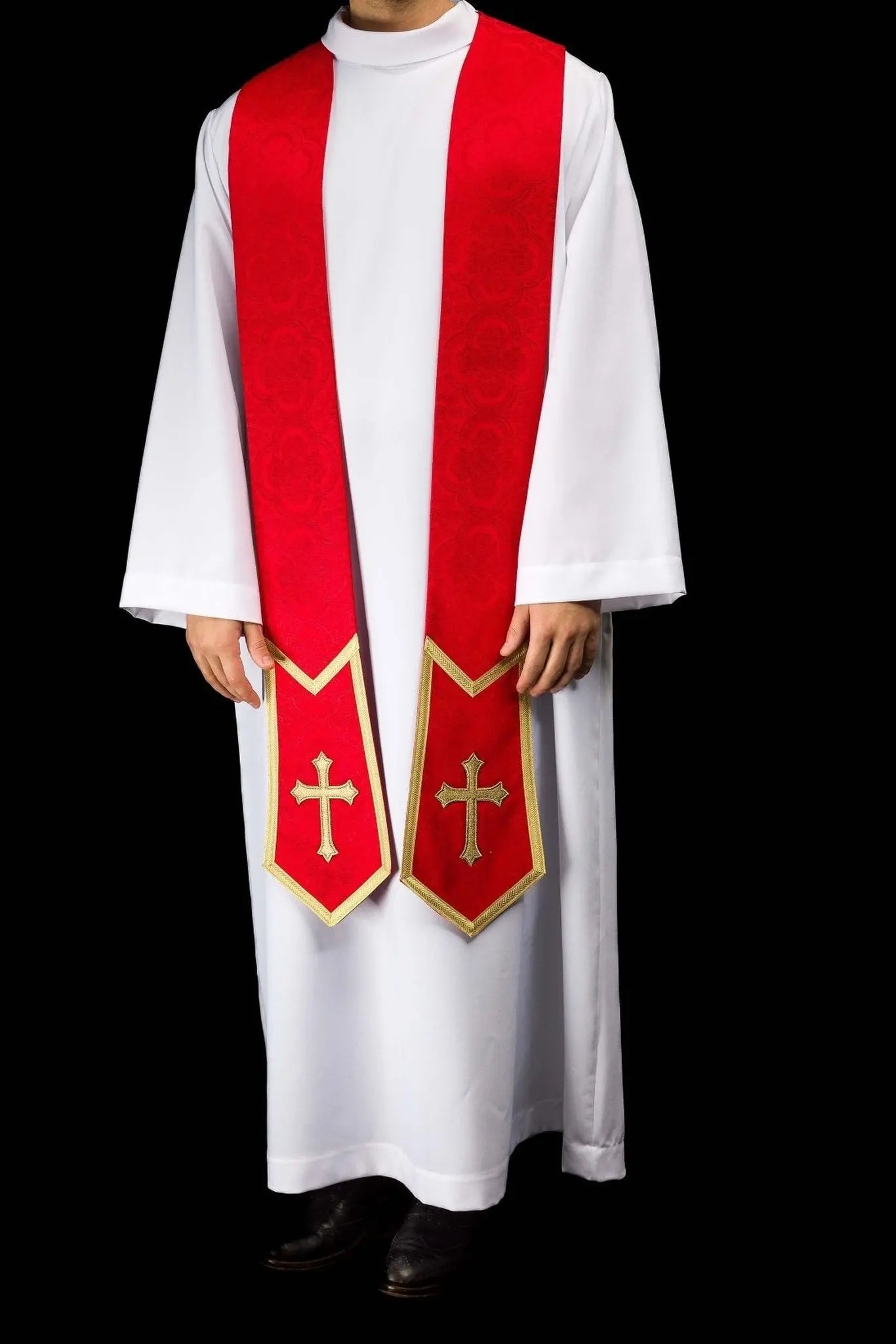 Estola roja de jacquard con Cruz bordada