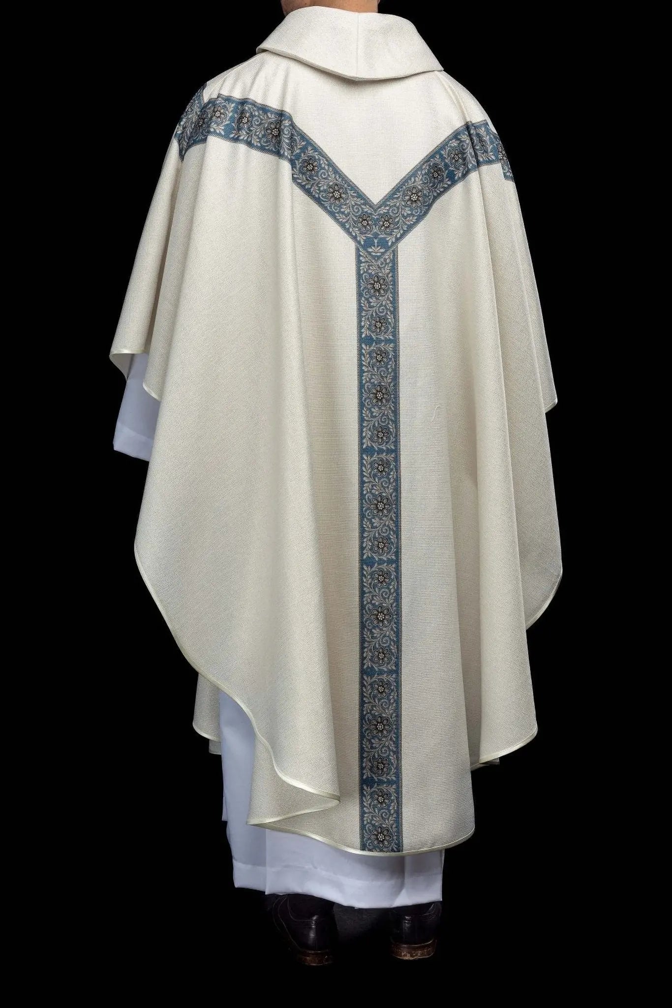 Ecru Chasuble with Printed Image of the Immaculate Conception - HAFTINA ATELIER