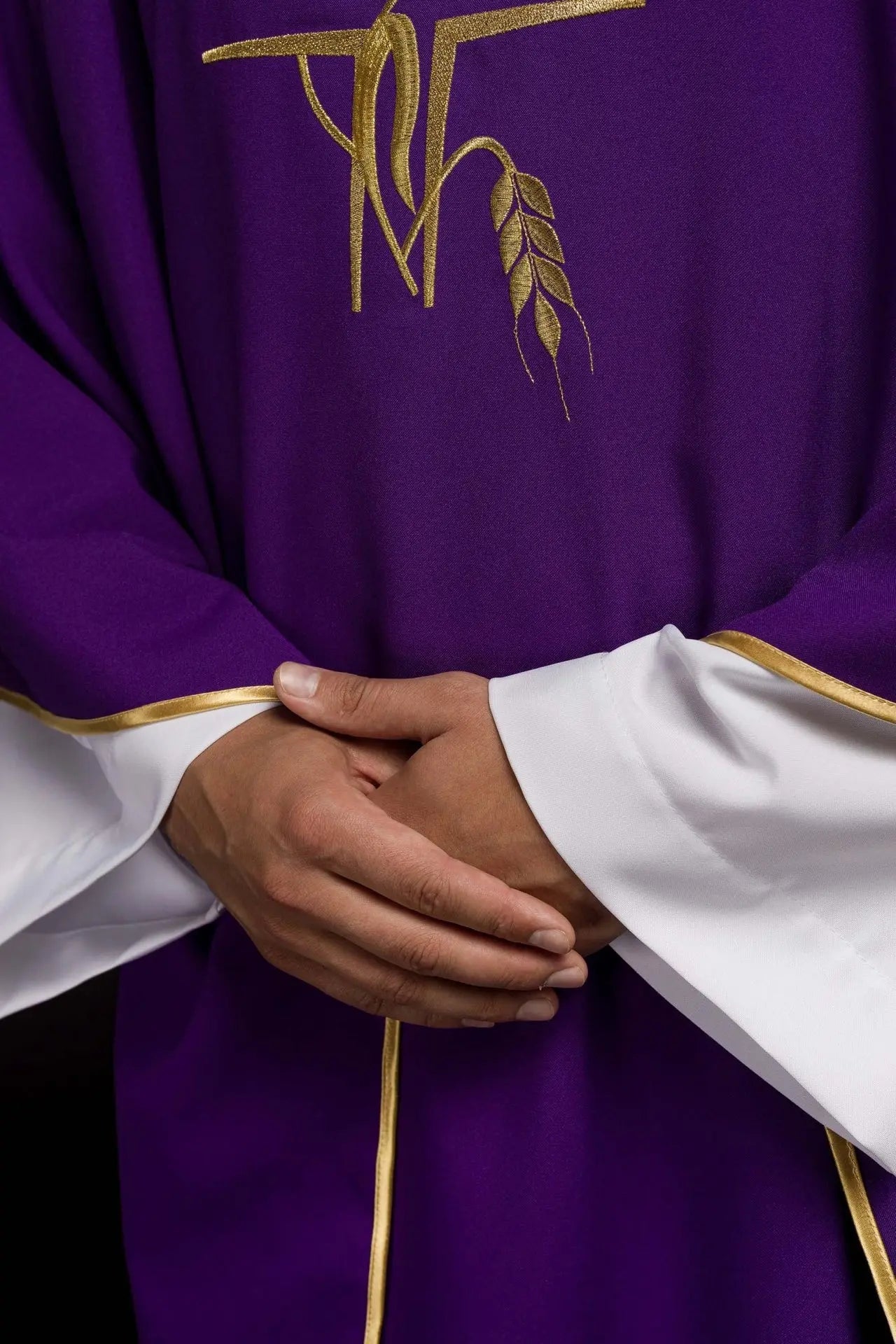 Purple chasuble with embroidery of the Cross and Spikes