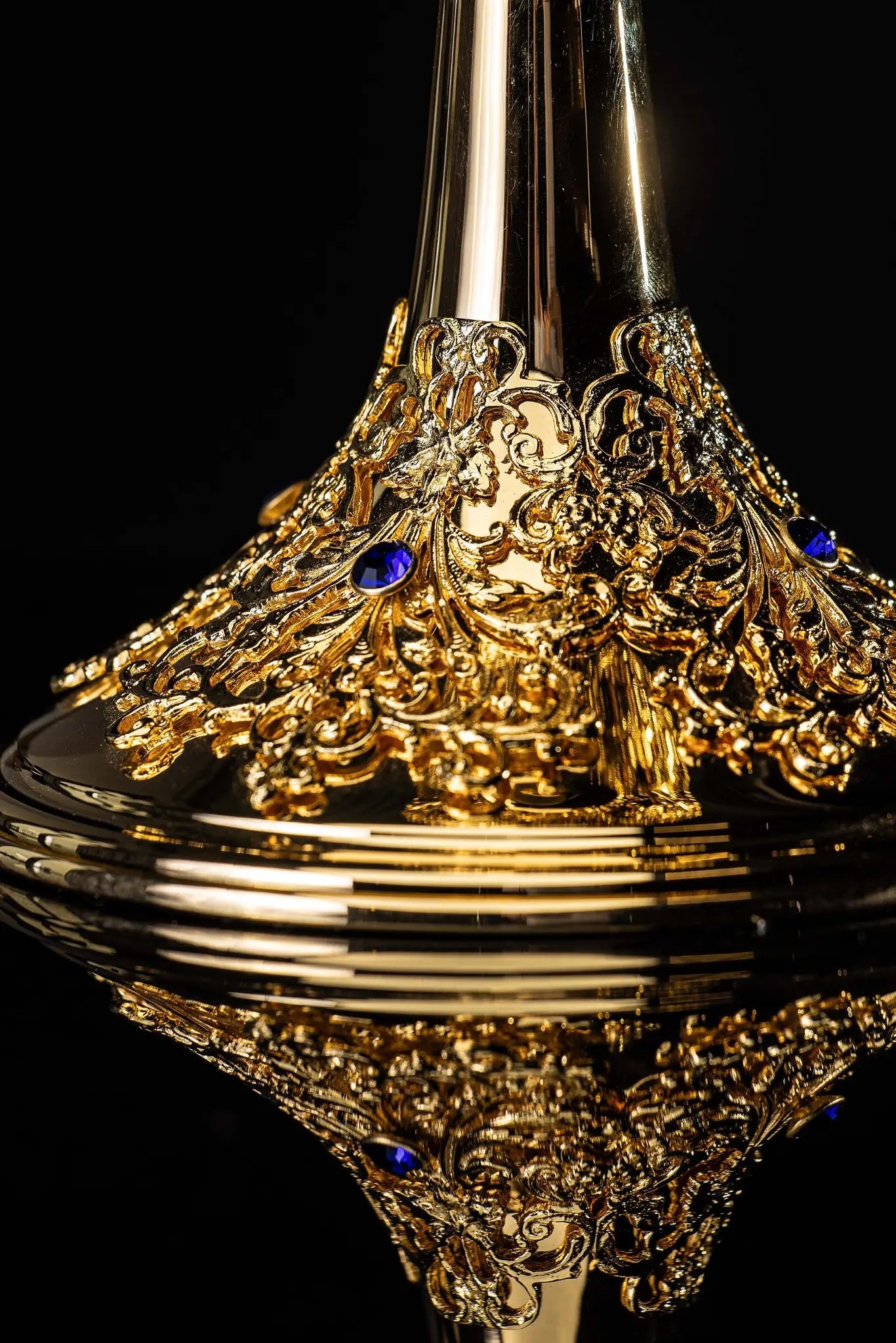 Handmade Gold-Plated Ciborium with Imitation Sapphires - HAFTINA ATELIER