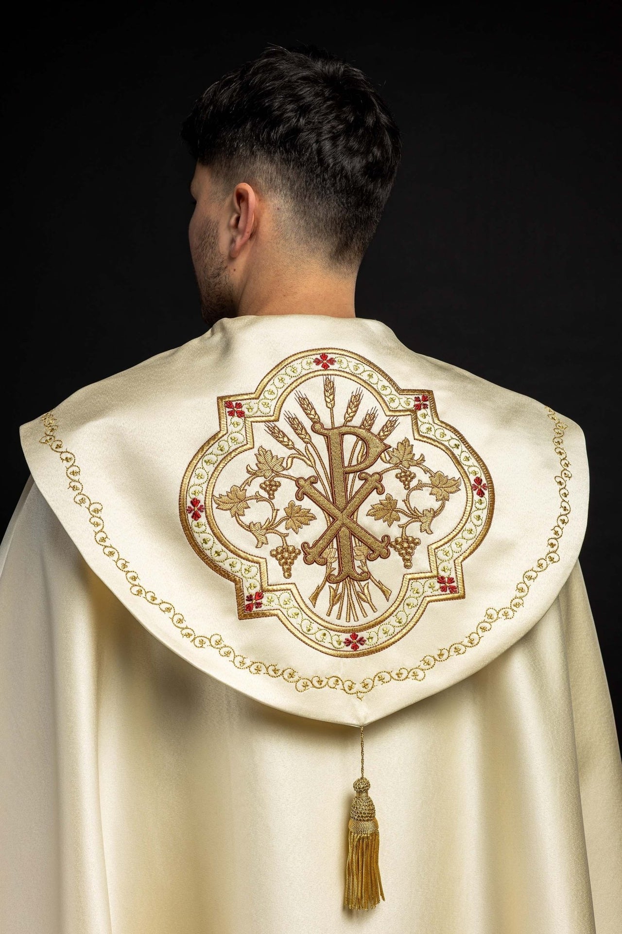 Kapa eucharystyczna monogramem PAX ecru