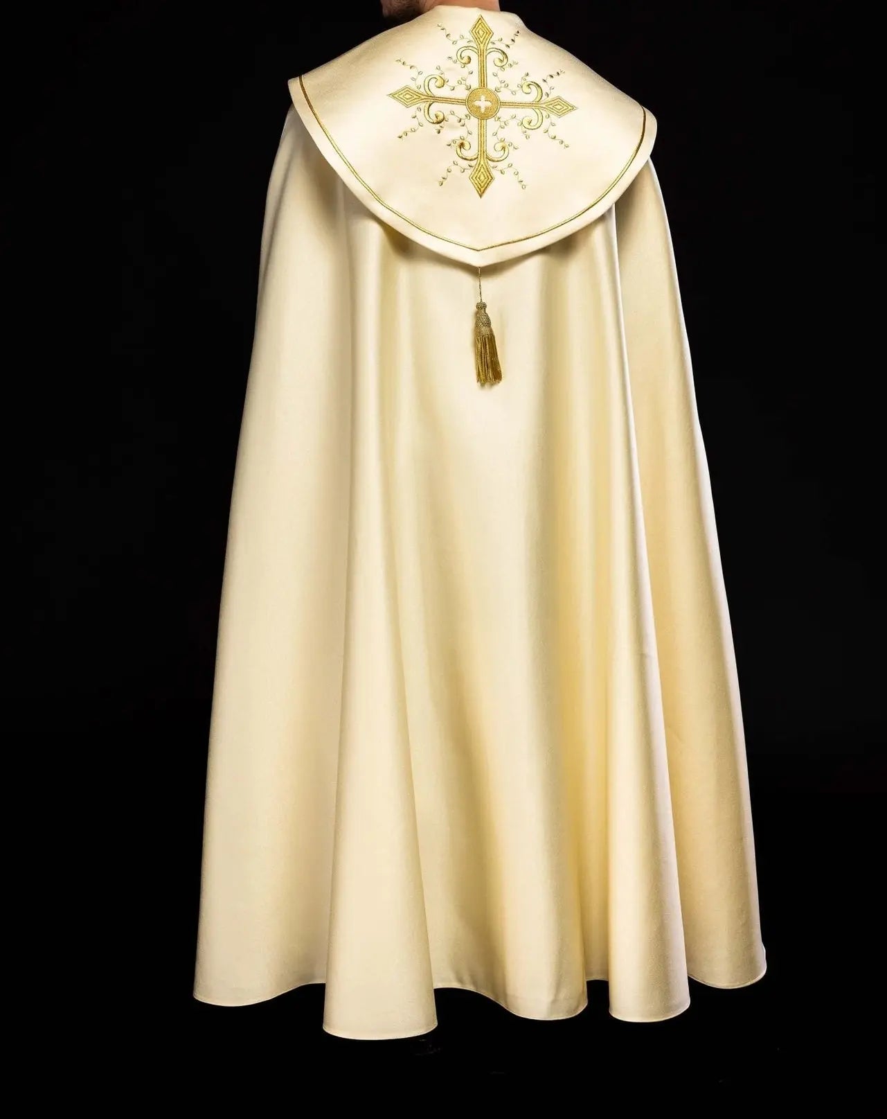 Embroidered ecru liturgical chapel