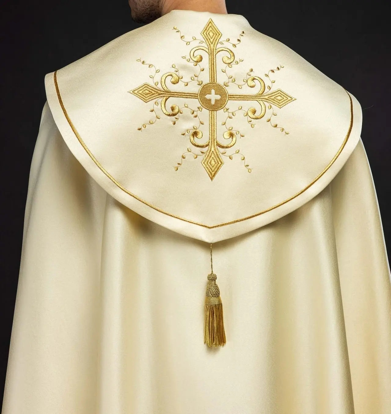 Embroidered ecru liturgical chapel