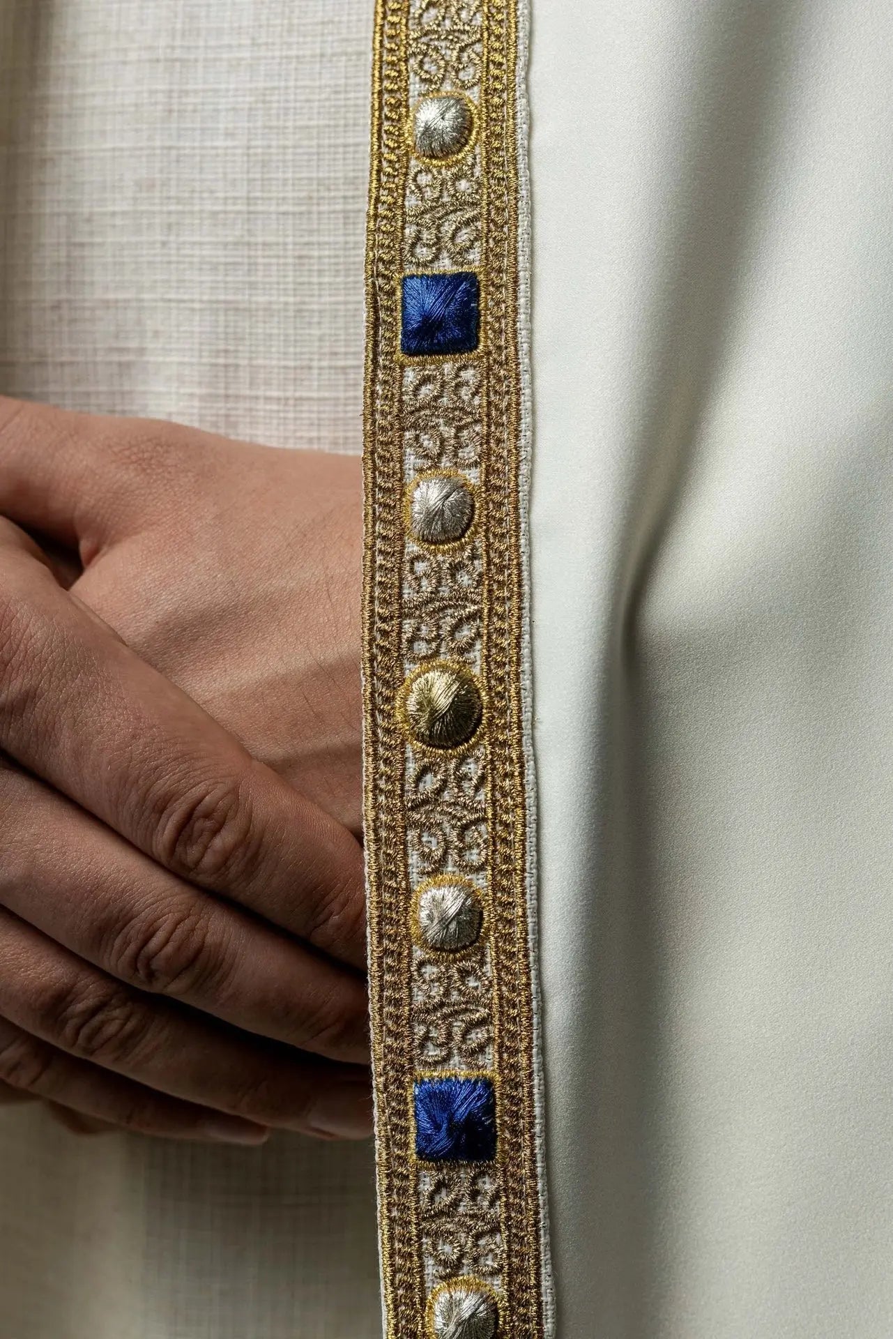 Liturgical Cope with Embroidered Marian Emblem – Ecru