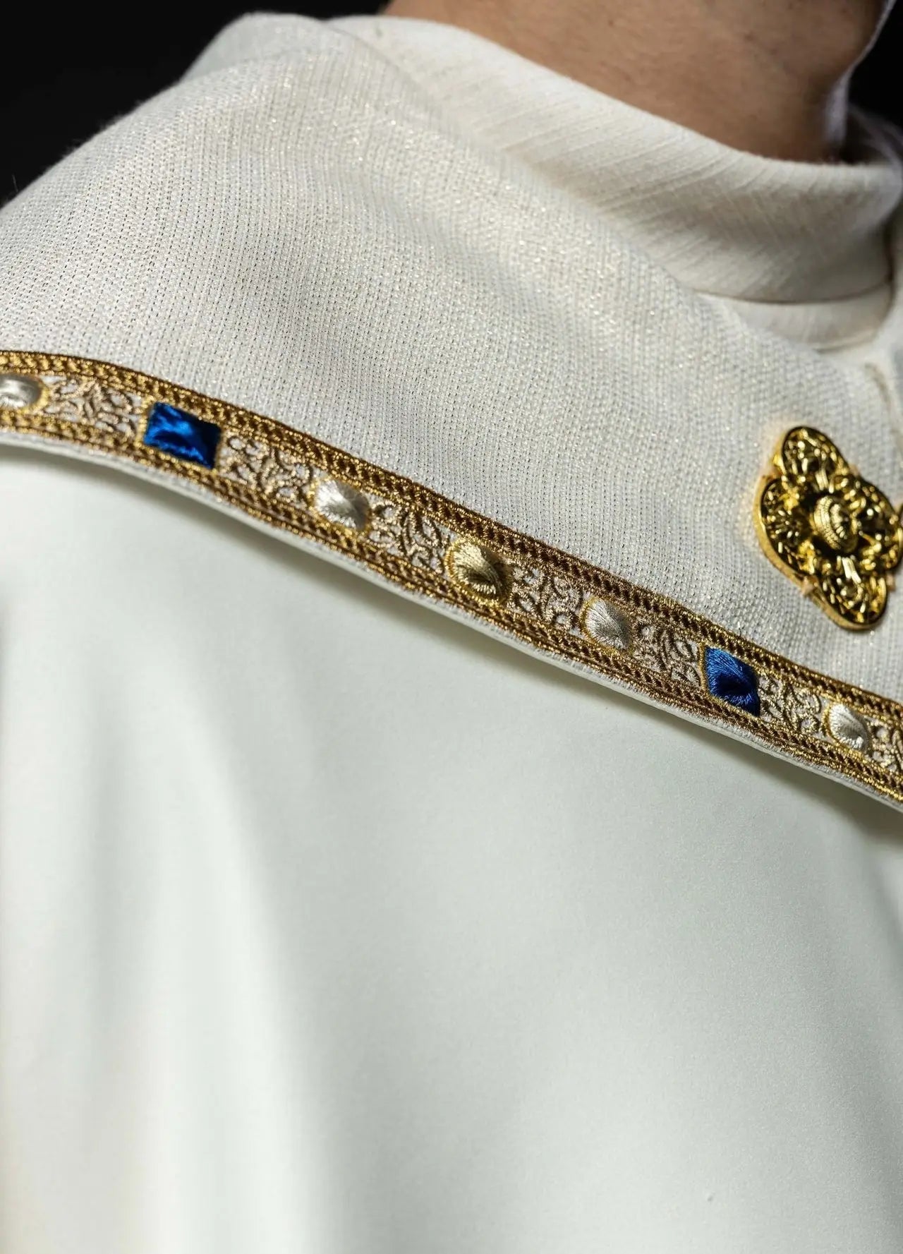 Liturgical Cope with Embroidered Marian Emblem – Ecru